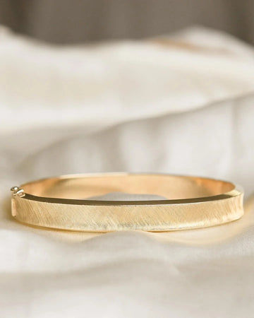 Satin finished bangle in 14K gold from the 1960s