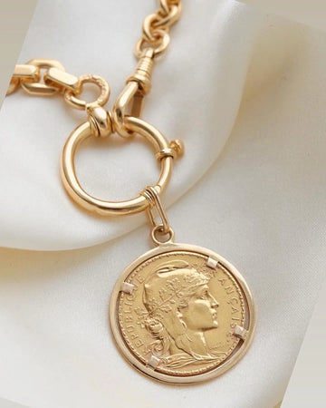 French Marianne and rooster coin pendant in 21K gold, 1910