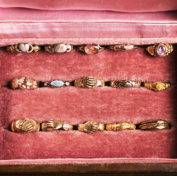Fede Hands As A Symbol In Antique Jewelry