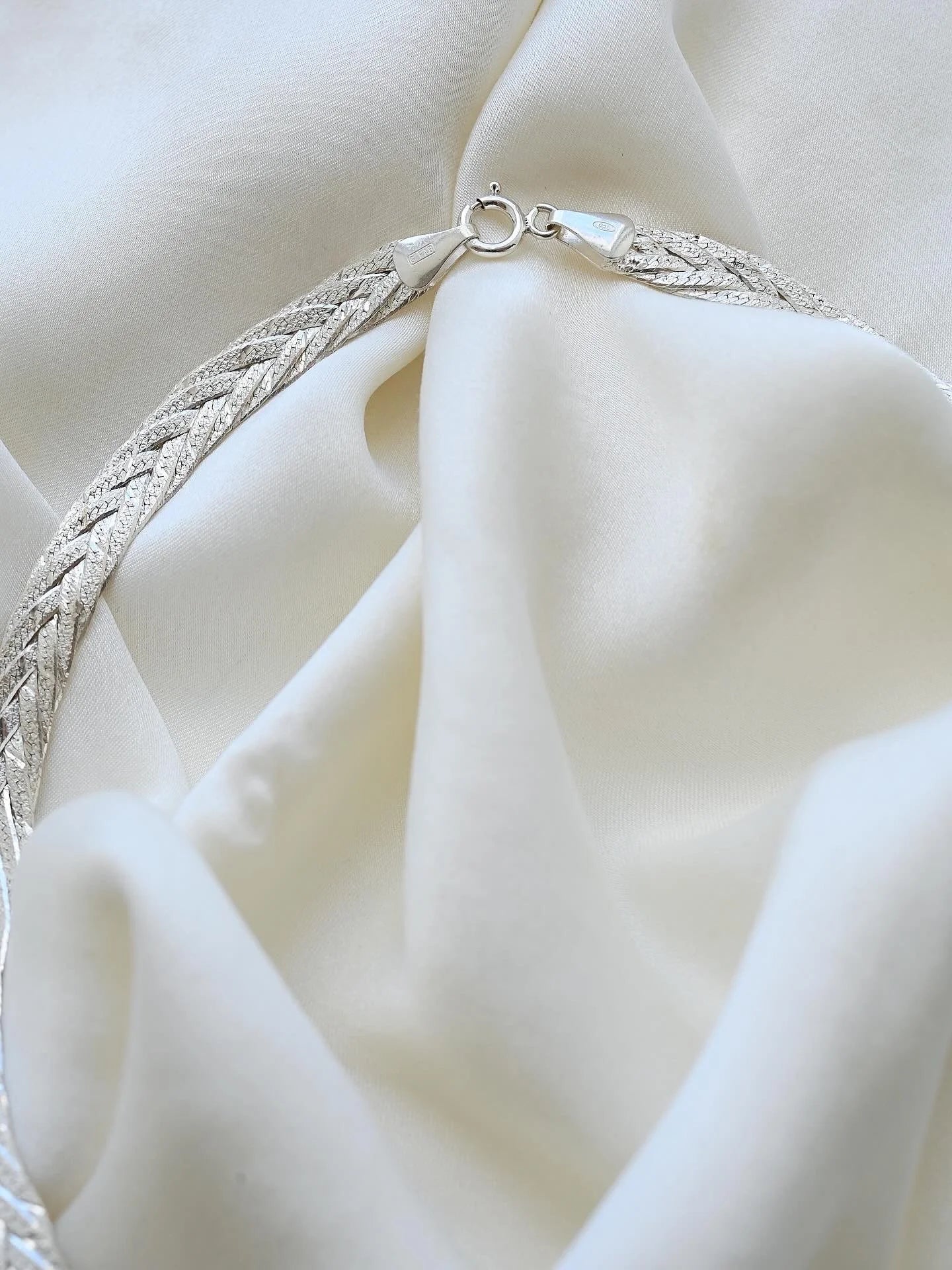 Stunning Weaved Herringbone Necklace Silver Vintage 1960s