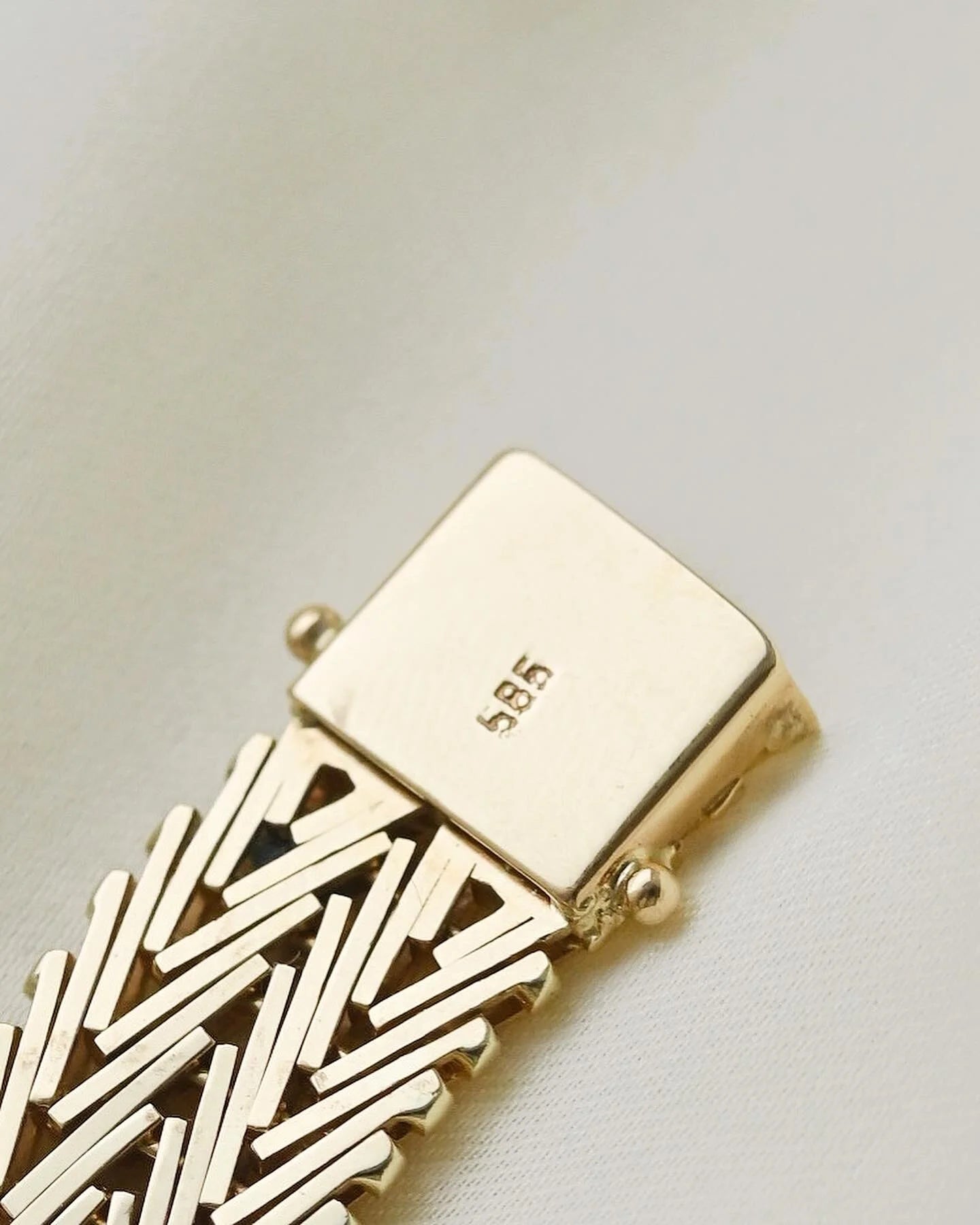 Amazing Danish Vintage Double Row Geneva Bracelet 14K Gold