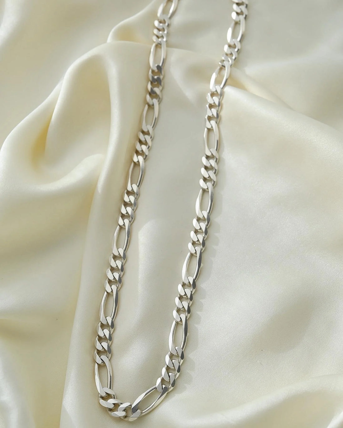 Amazing Vintage Jumbo Figaro Link Chain