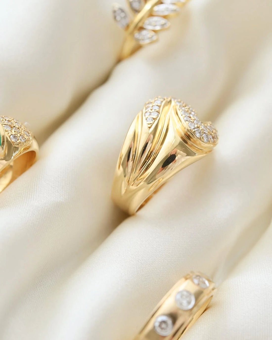 Sublime Z Diamond Vintage Cocktail Ring 11 Grams 18K Gold