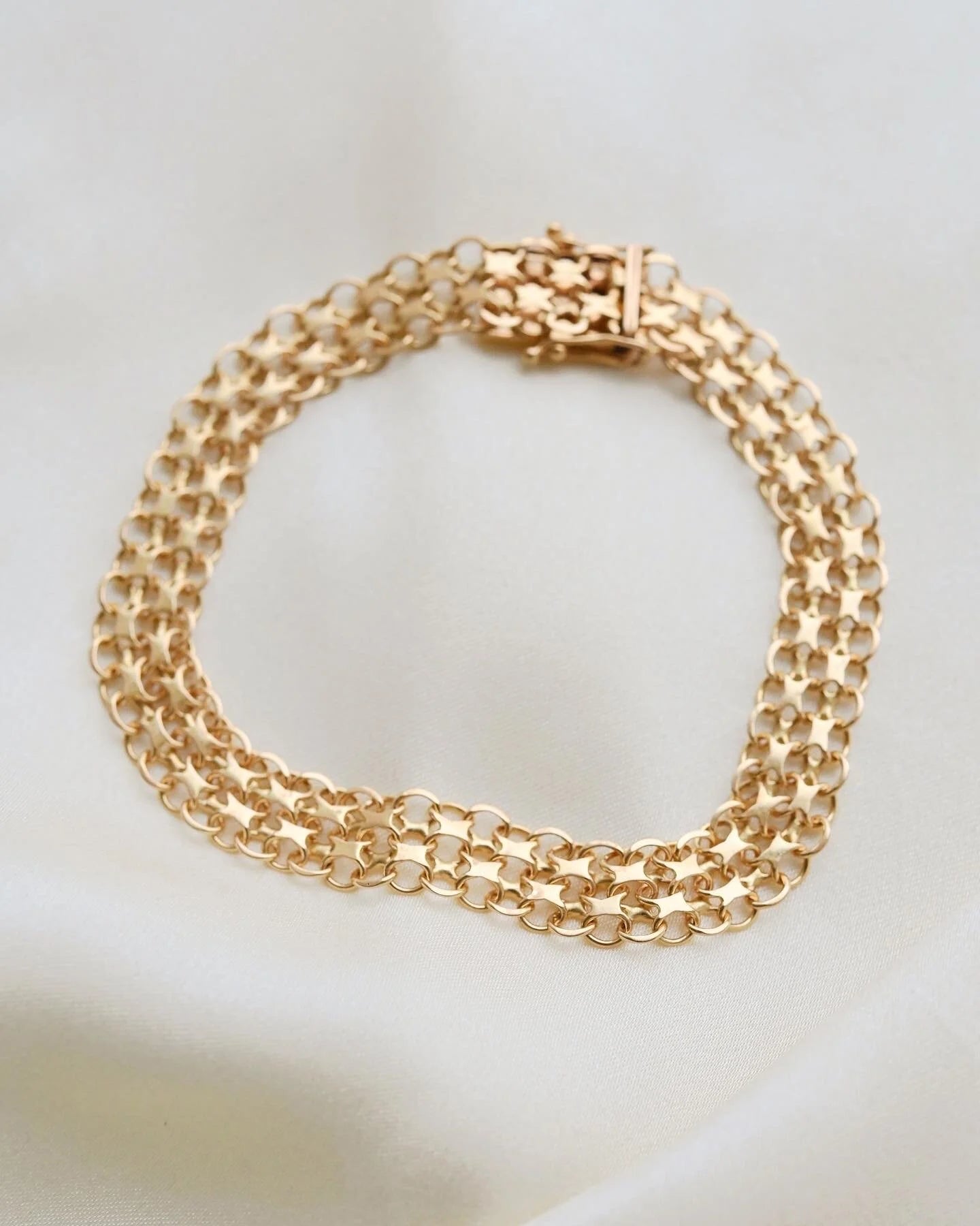 Swedish Vintage Bracelets 18K Gold (Selling seperately!)