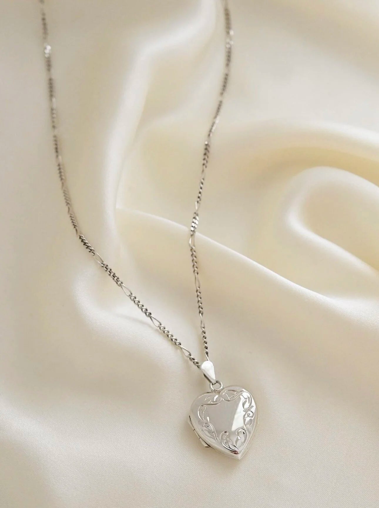 The Cutest Vintage Silver Puffy Silver Heart Locket Pendant