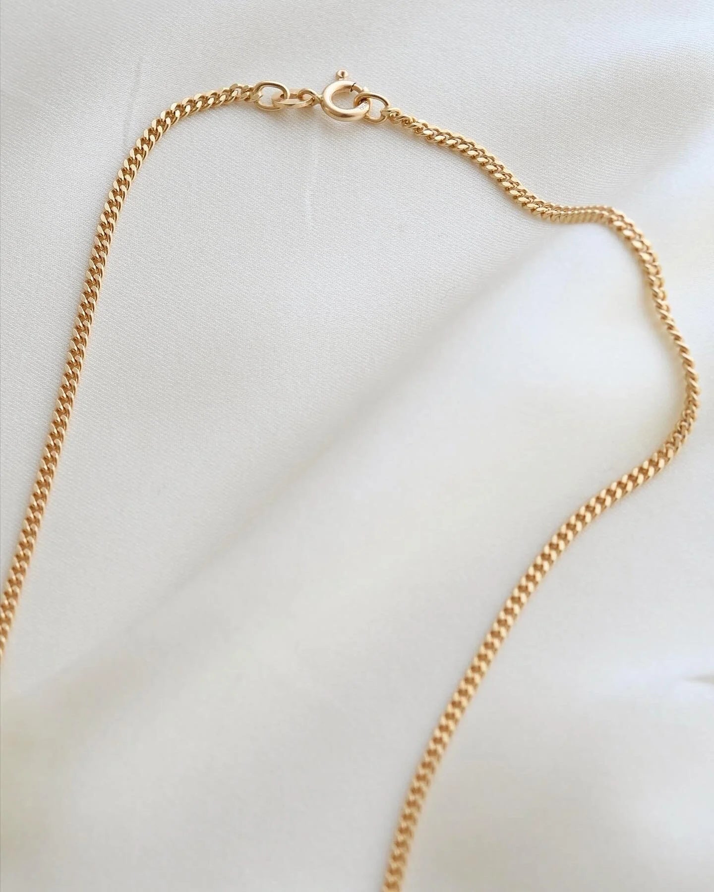 Long Wrap Around Once or Twice 27.4 Inches Faceted Italian Curb Link Necklace 18K Gold