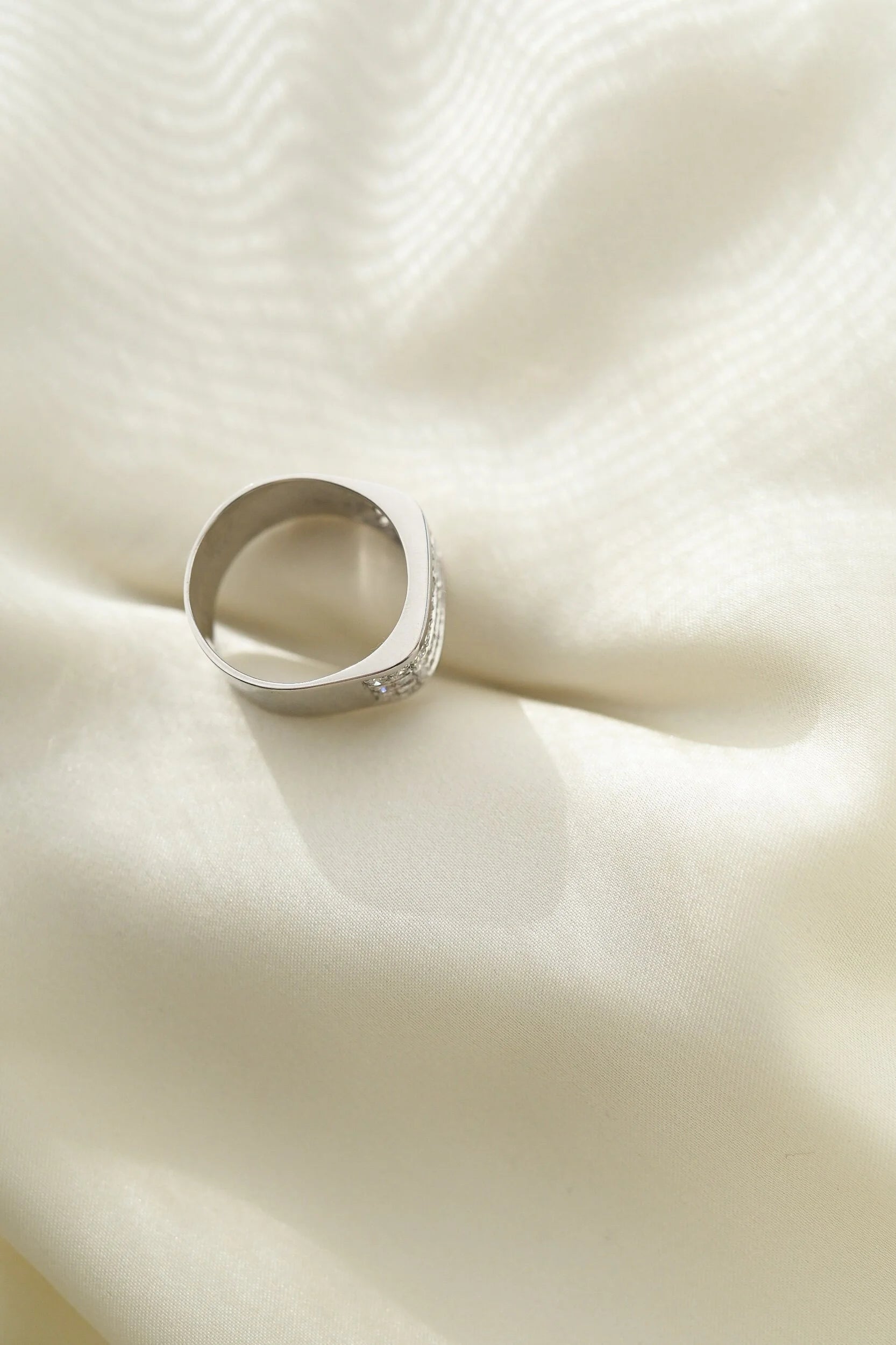 Vintage Diamond Ring by Lennart Abrahamson 18K Gold 1975