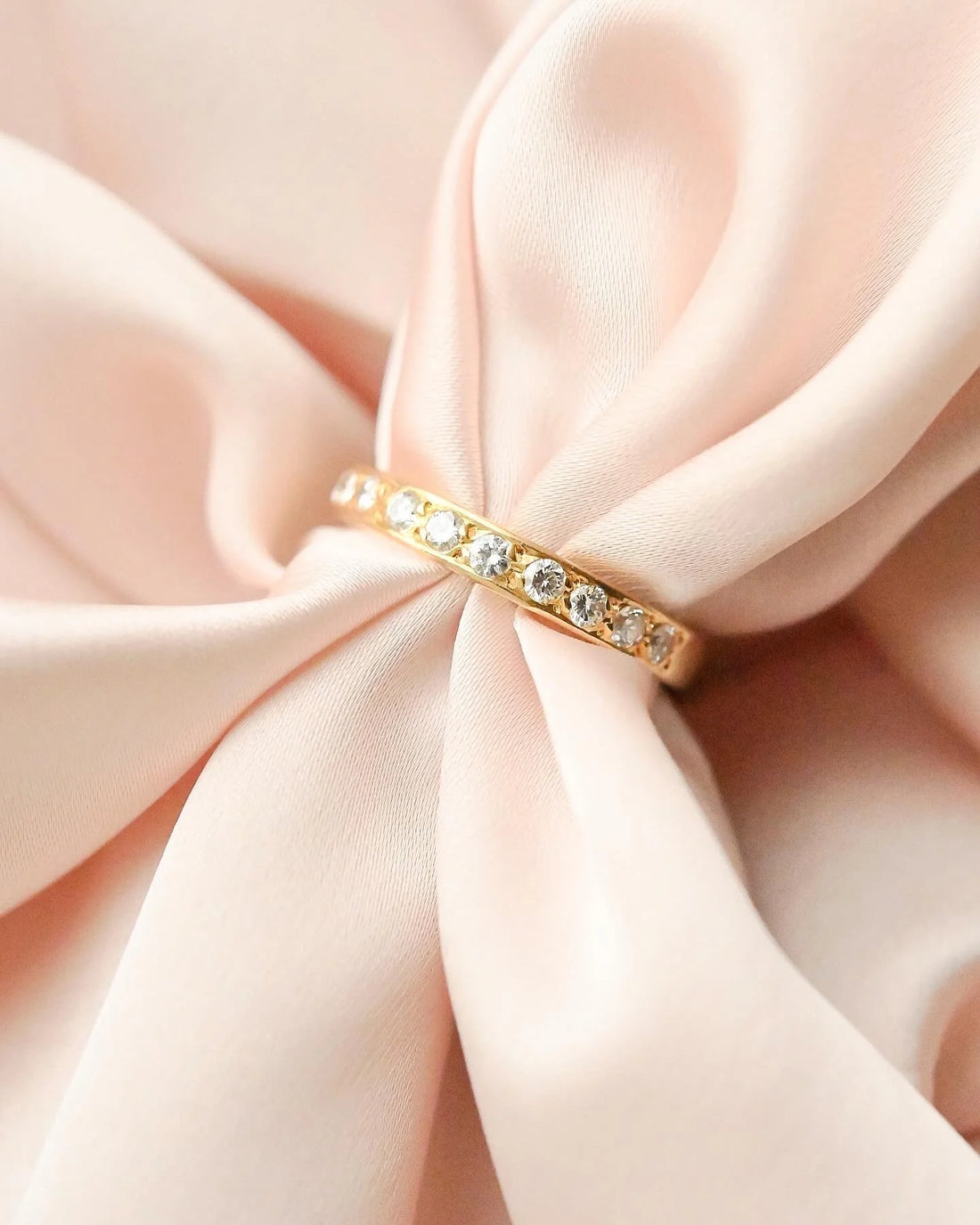 Big Substantial Old Diamond Wedding Band 18K Gold Sweden
