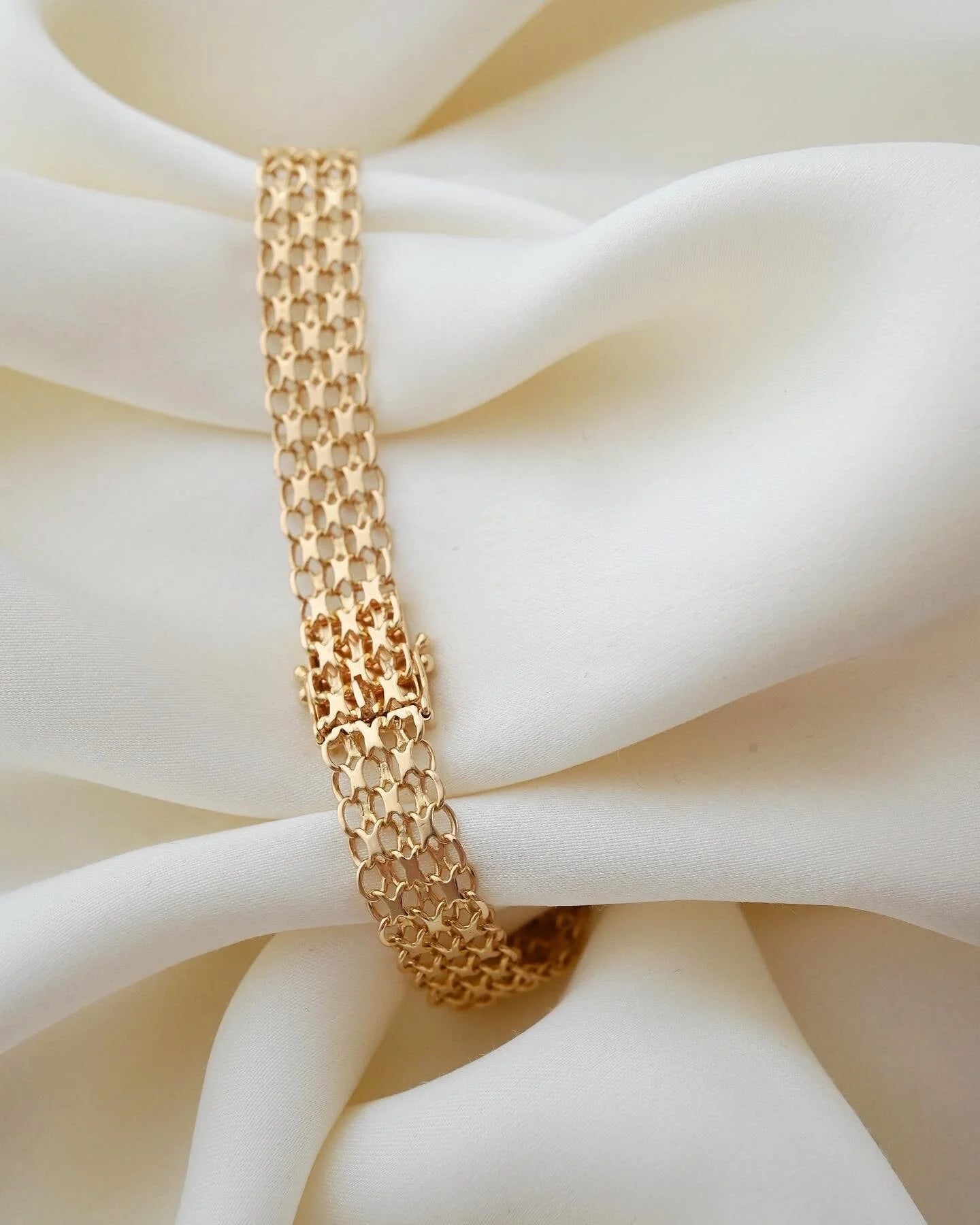 Swedish Vintage Bracelet 18K Gold 1964