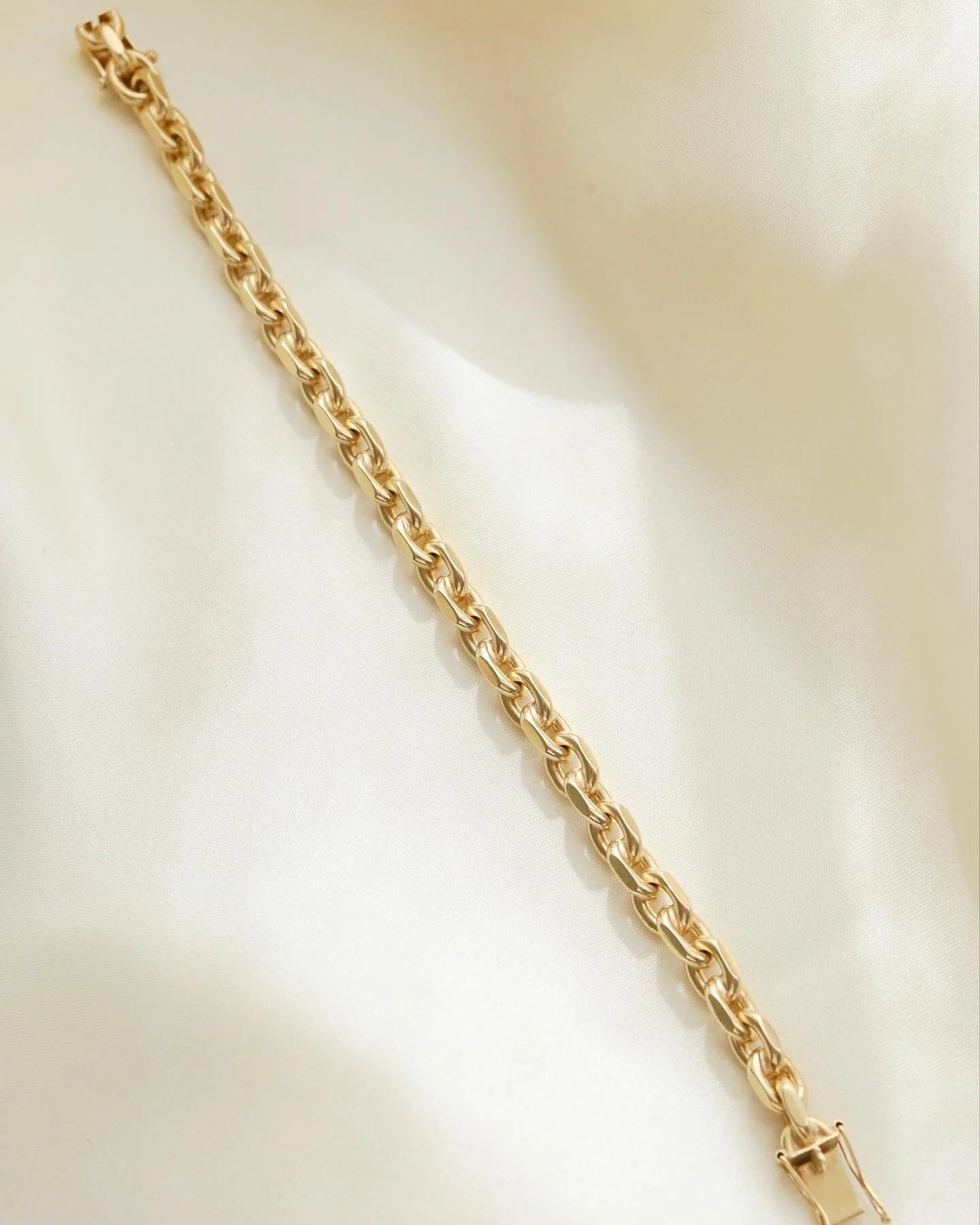 Classic Chunky Monkey Vintage Anchor Bracelet 14K Gold