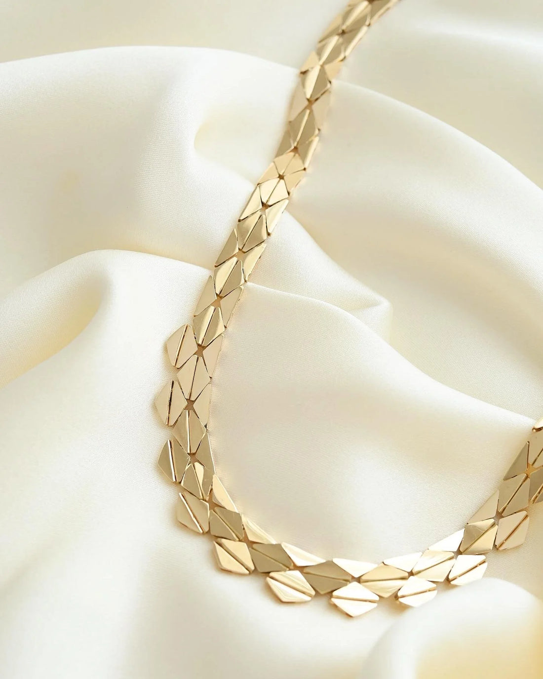 Outstanding Danish Vintage Bee Cell Variation Link Necklace 14K Gold