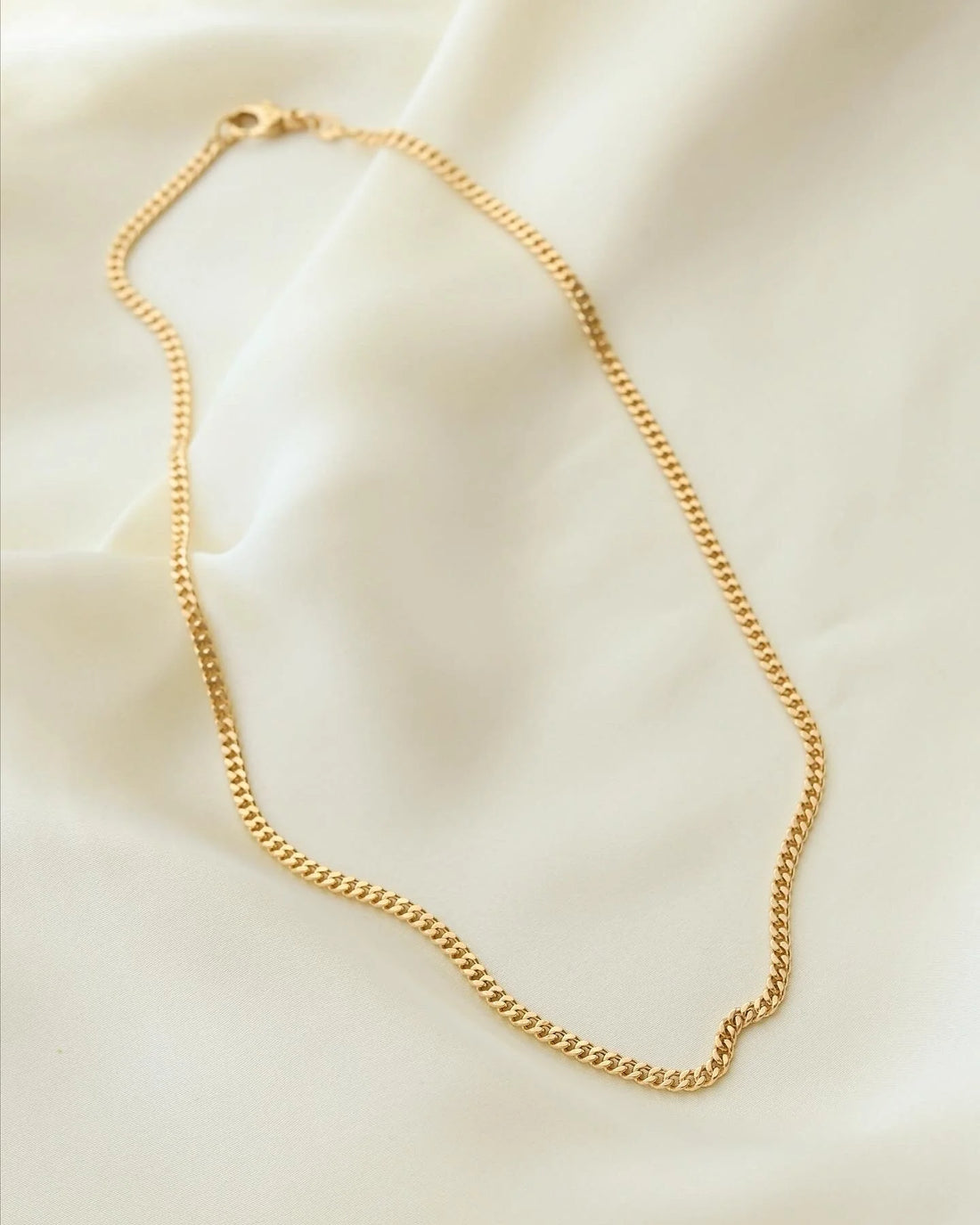 Beautiful Vintage Curb Link Chain