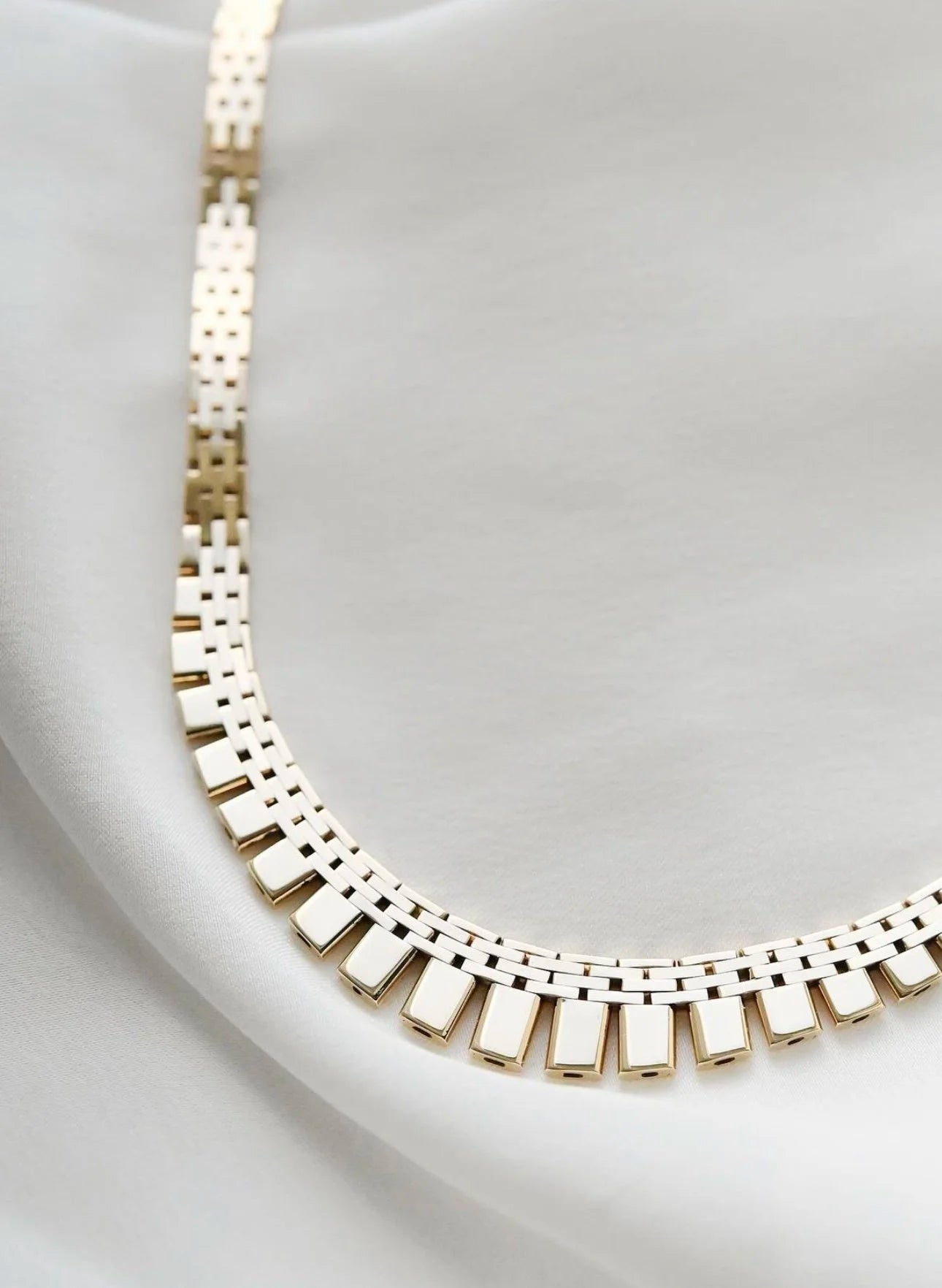 Beeeeeeeautiful Cleopatra Necklace Danish Vintage 30 Grams 14K Gold