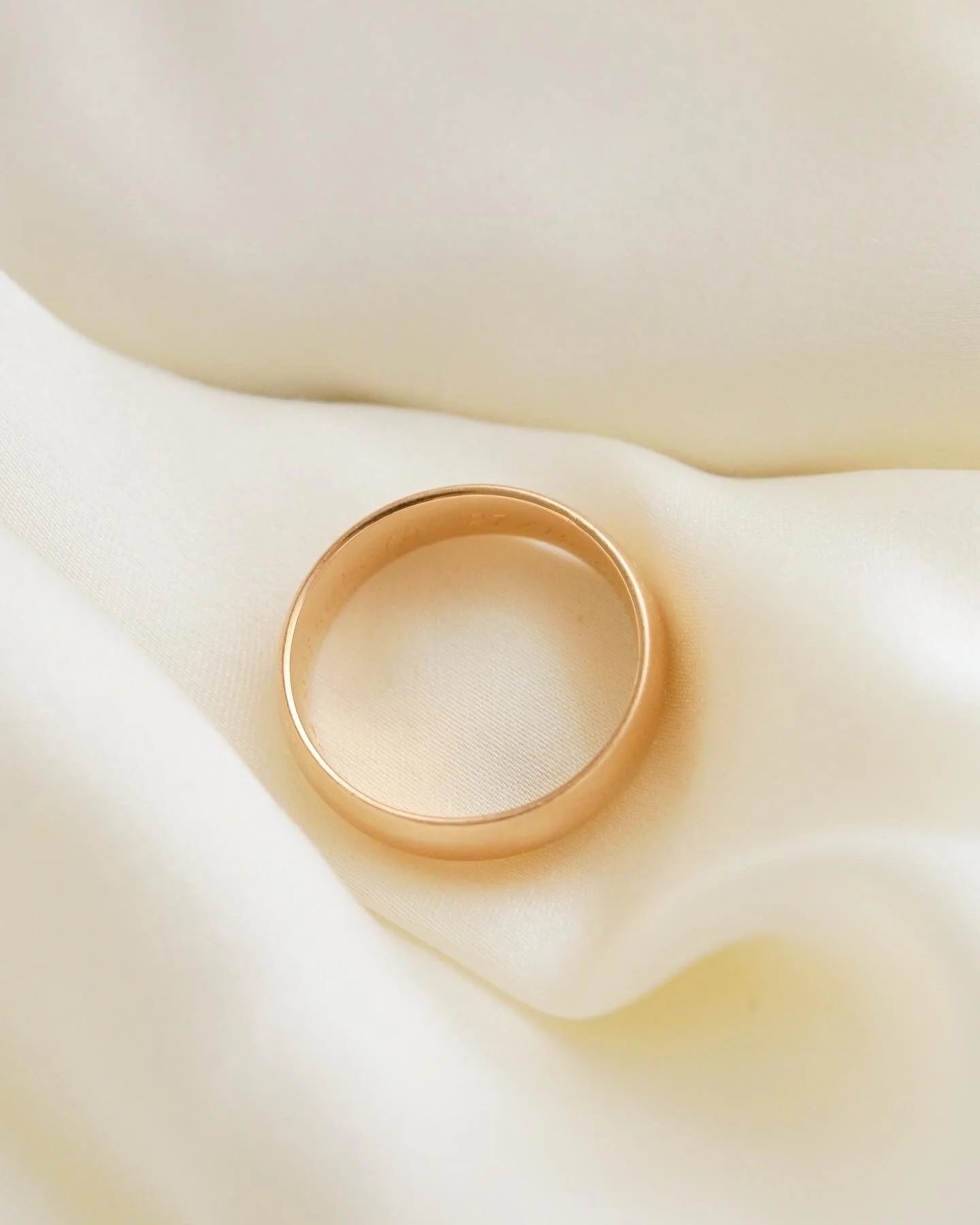Old Wide Gold Band Stacking Ring 18K Gold 1900s