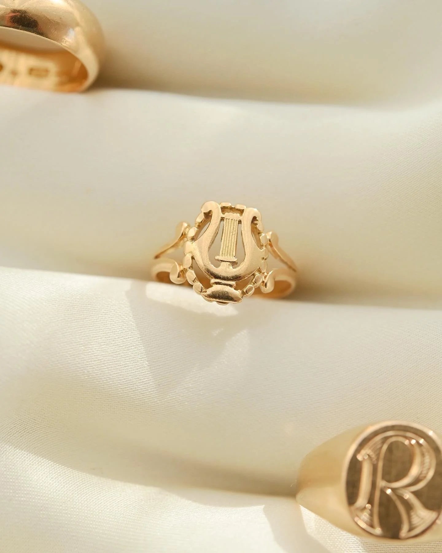 Magical Swedish Old Harpe Ring 18K Gold 1951