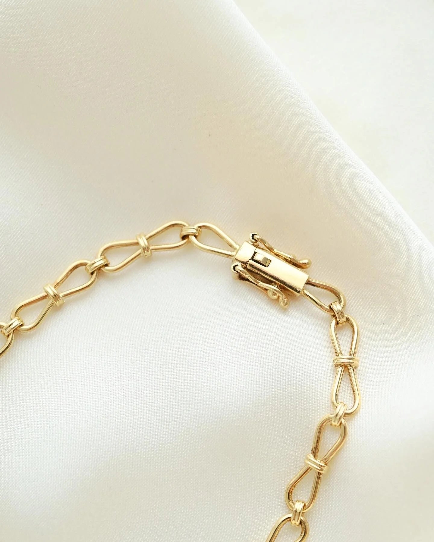 Swedish Vintage Eternity Link Bracelet 18K Gold