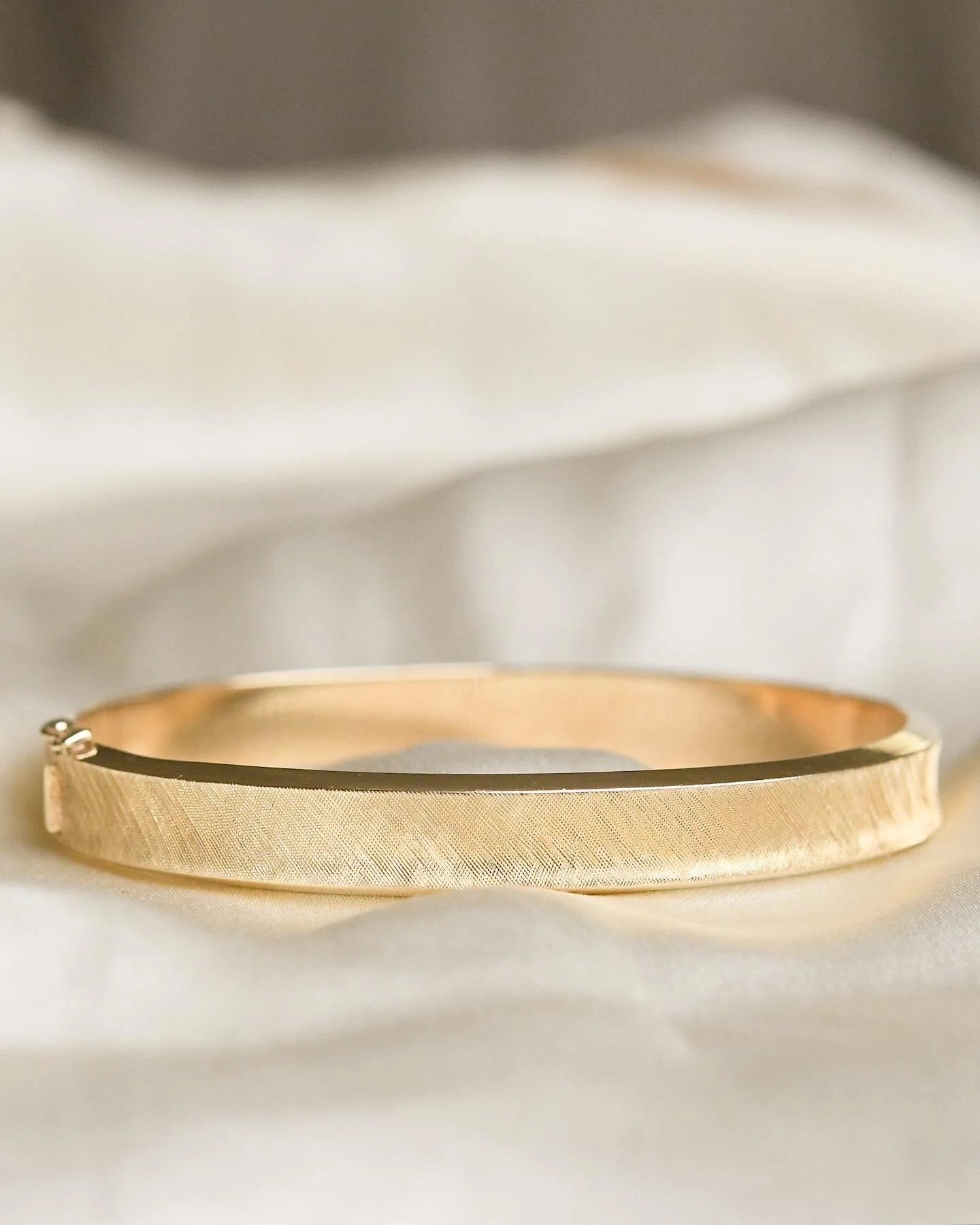 Gorg Satin Glow Bangle 14K 1960s