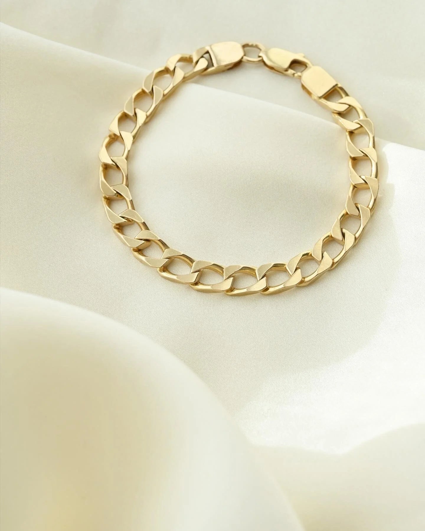 Amazing Rare Square Curb Link Bracelet 18K Gold 1970s
