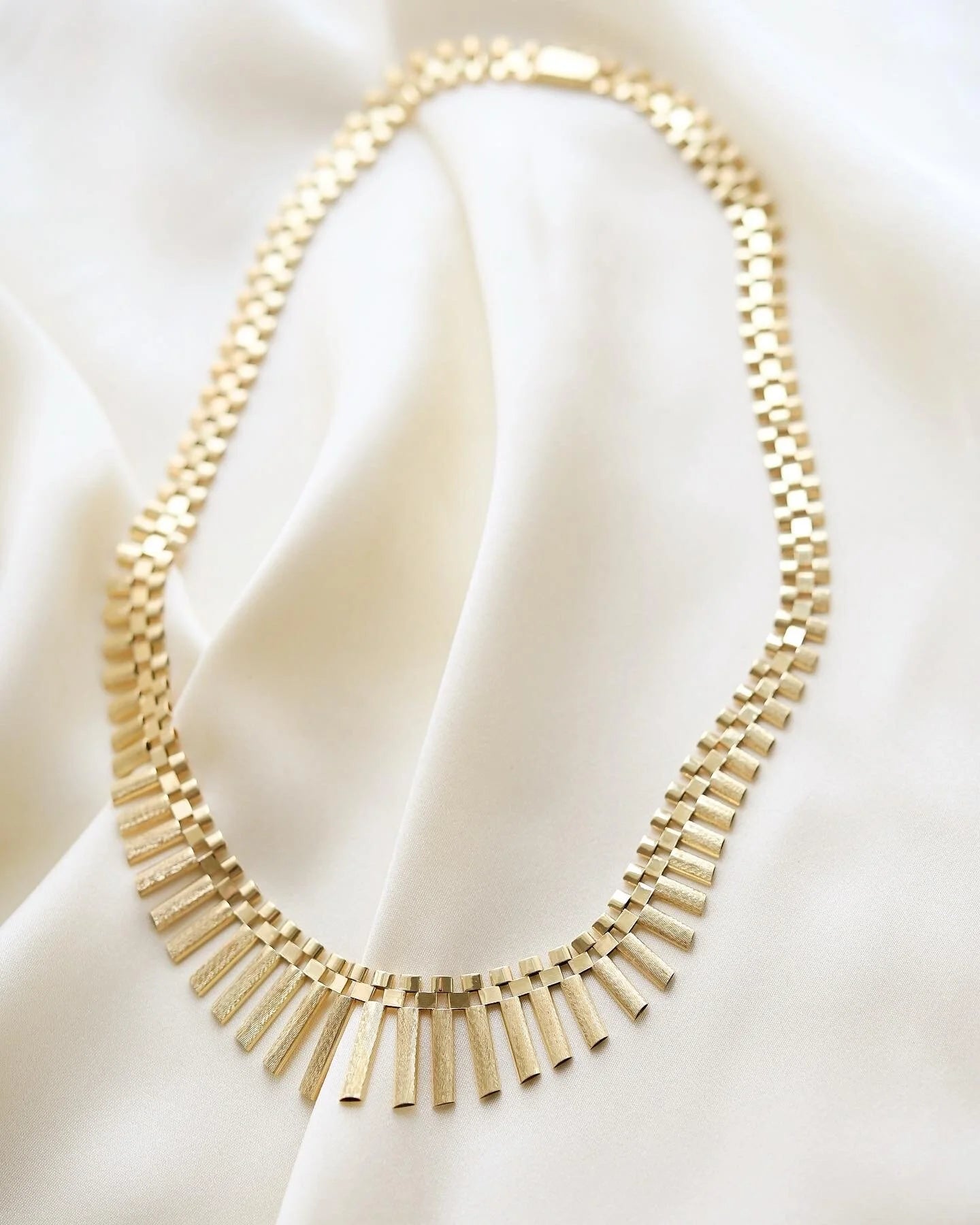 The Sexiest Big Cleopatra Necklace 14K Gold 1970