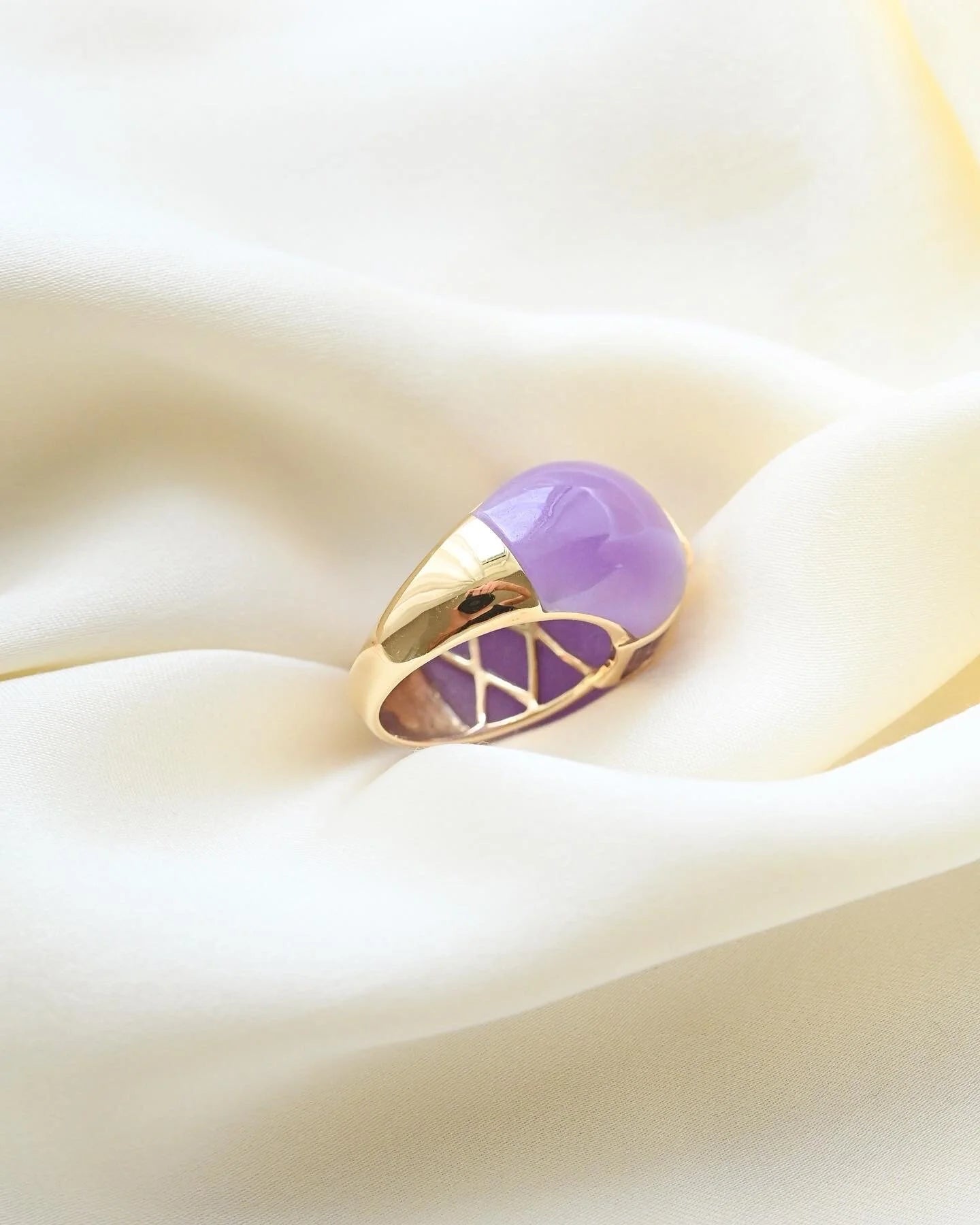 Superb Vintage Lavendar Dream Cocktail Ring Jade Amethyst 14K Gold