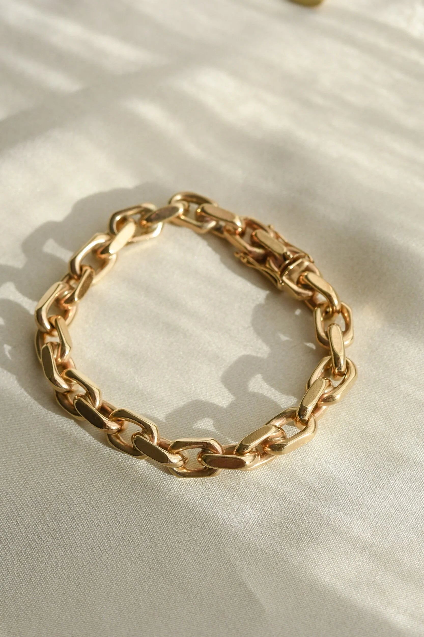 HEAVY 7.5mm Vintage Anchor Bracelet 8K Gold