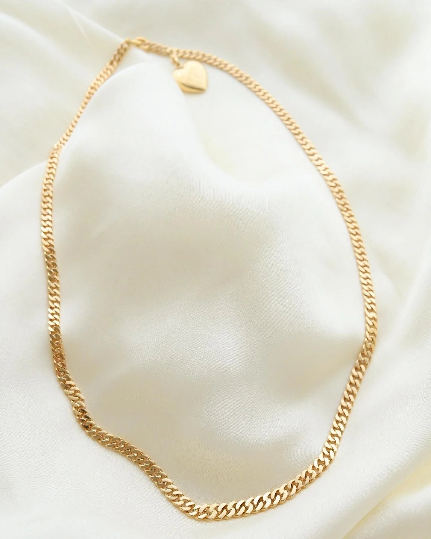Cute Classic Curb w Puffy Heart 18K Gold 1955