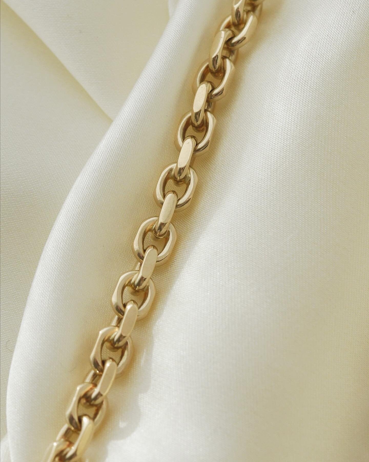From Personal Collection! Vintage Anchor Chain 5mm 14K Gold 1970s