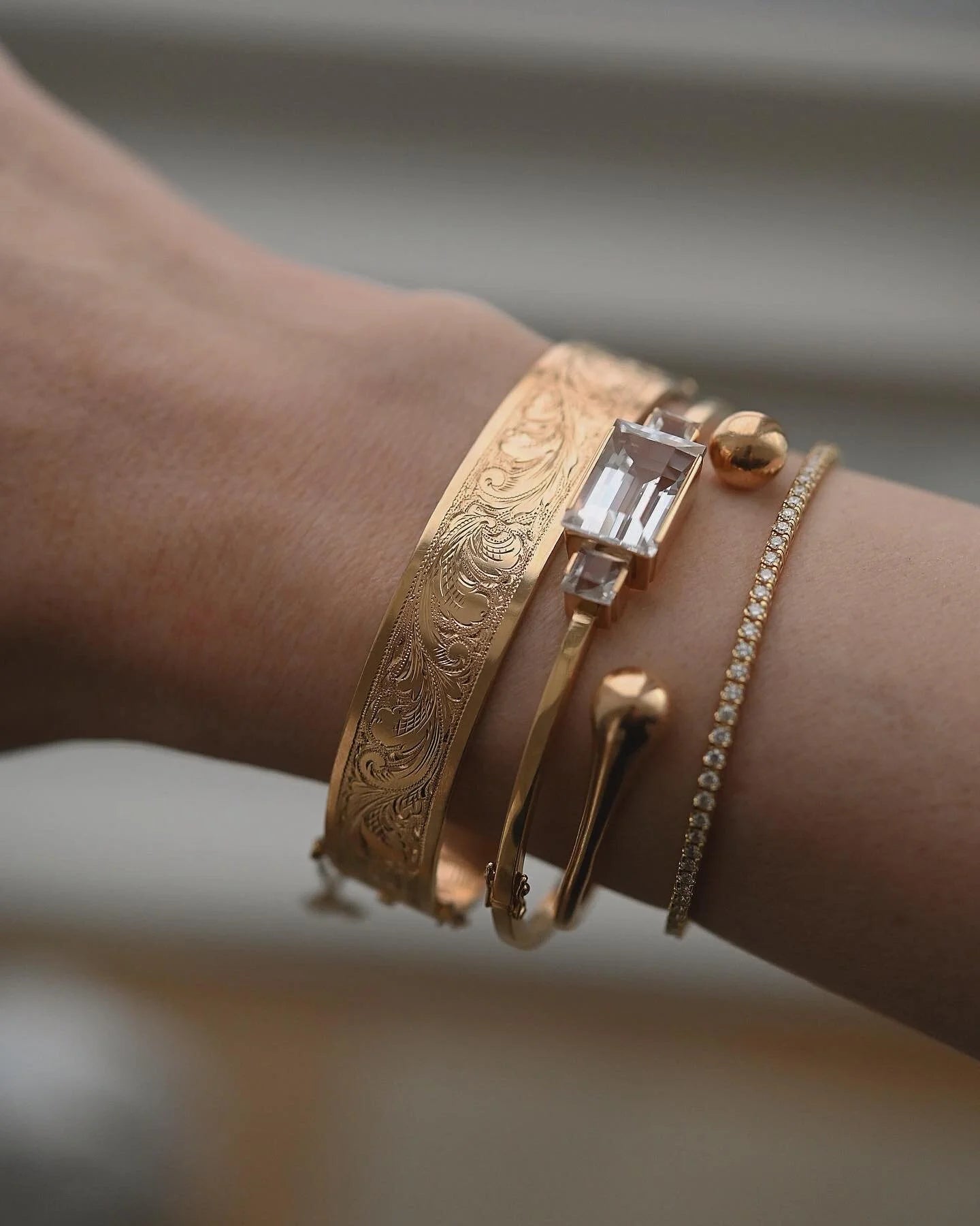 Special Vintage Engraved Bangle 18K Gold 1951