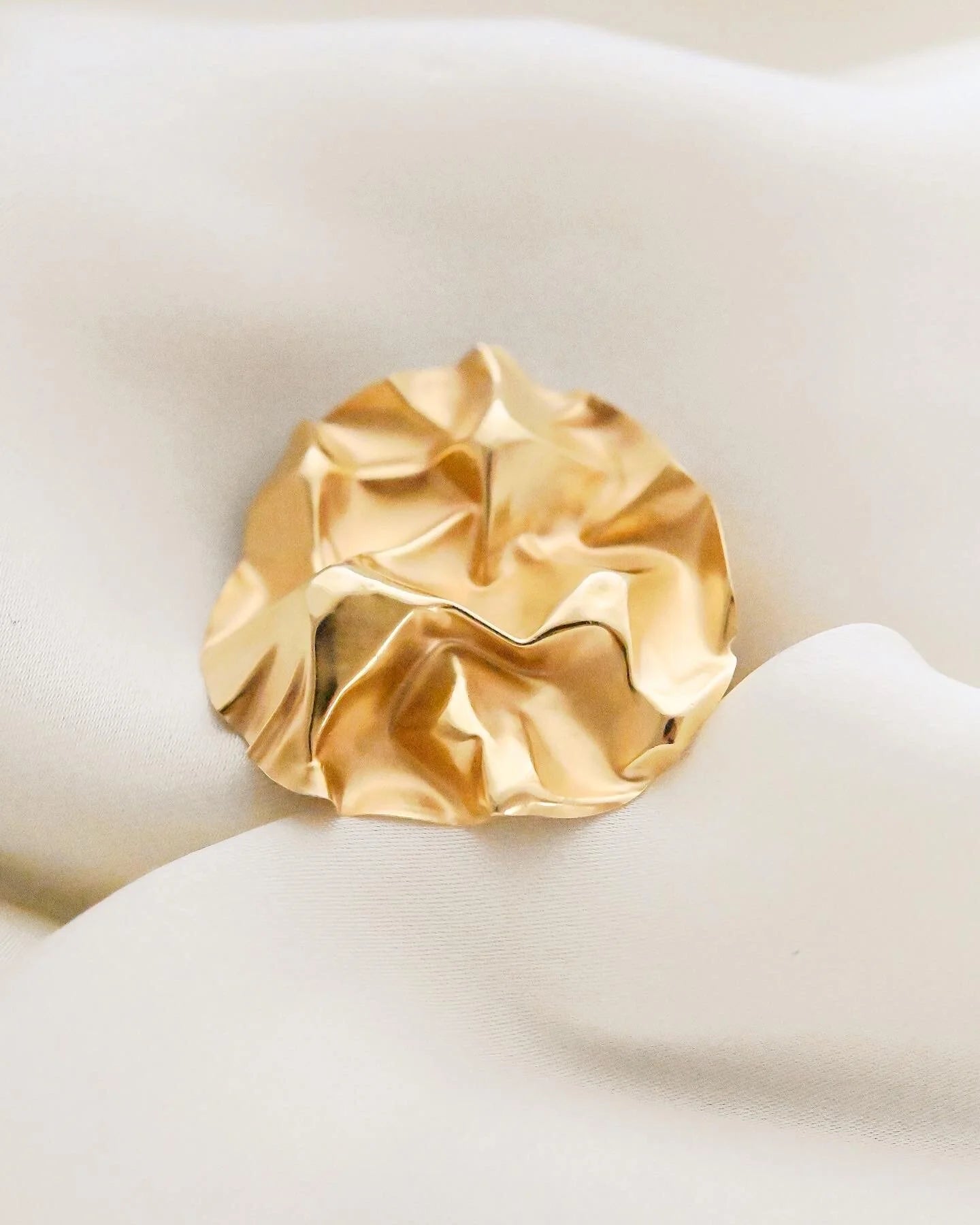 Beautiful Italian Vintage Pendant 18K Gold