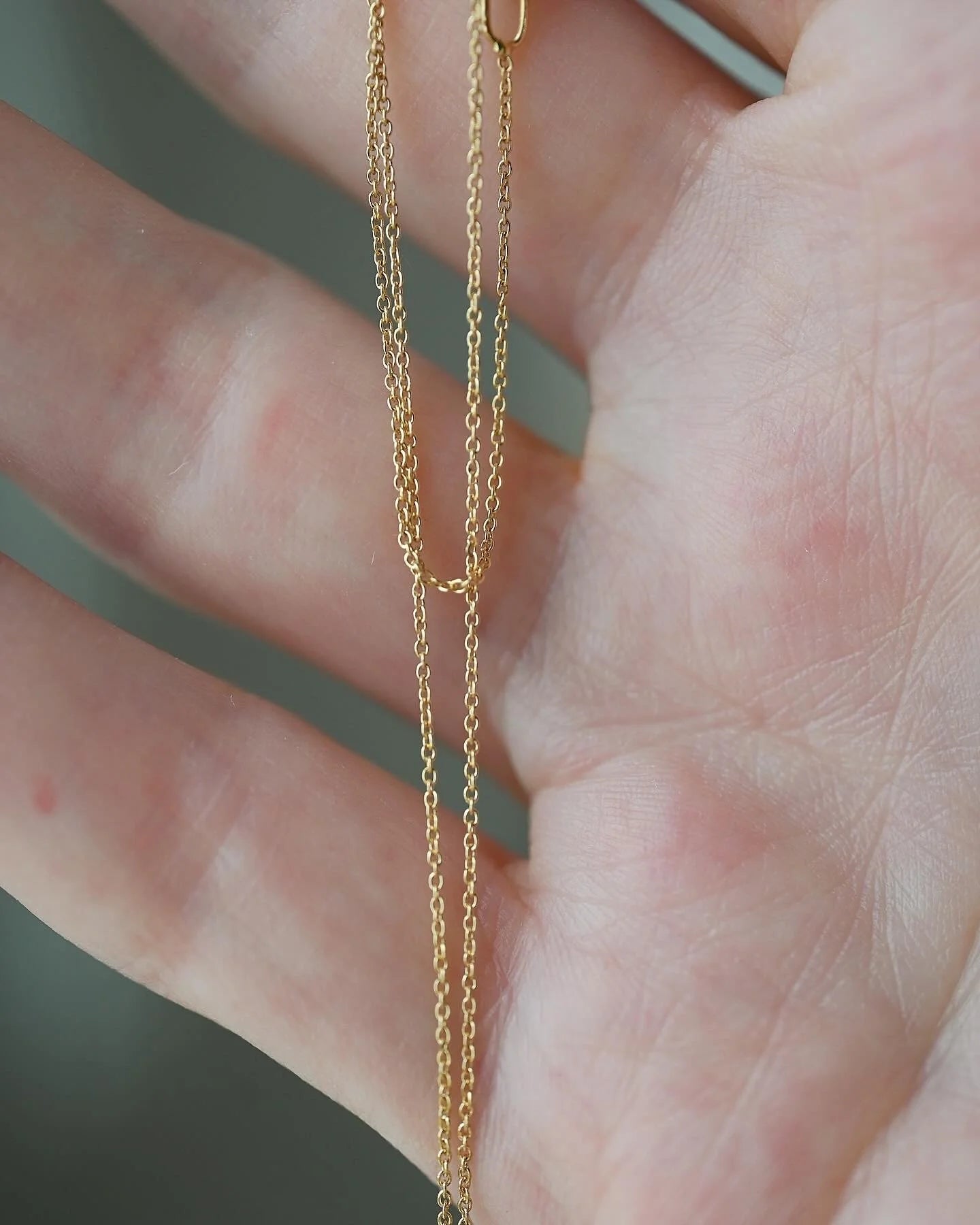 Perfect Chain w Dainty Baby Halo Pendant Emerald x Diamond 18K Gold