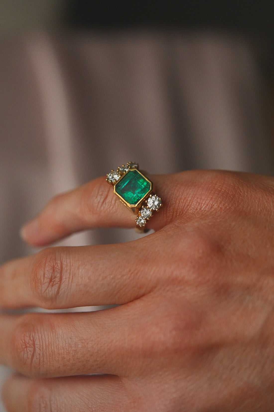 Extraordinary Beautiful Danish Vintage Emerald x Diamond Ring Mid Century