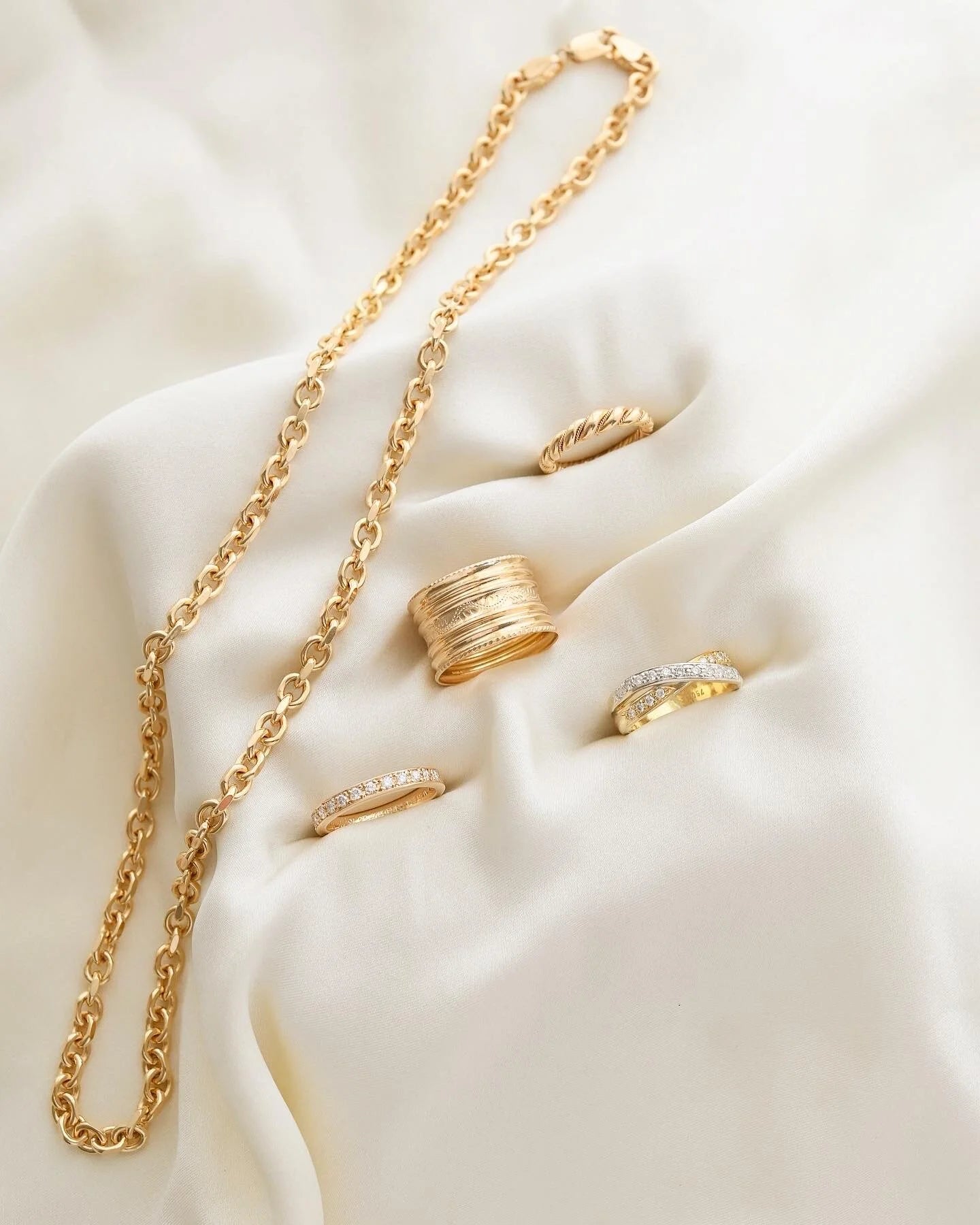 Amazing Rare Magical 43 Grams Italian Vintage Necklace 18K Gold