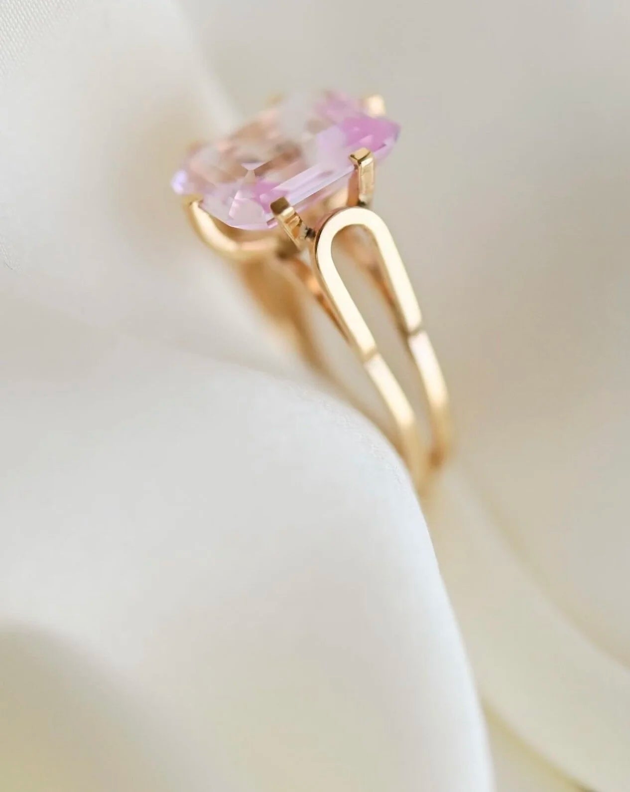 Rare Pink Sapphire Ring Size 7 18K Gold 1950s
