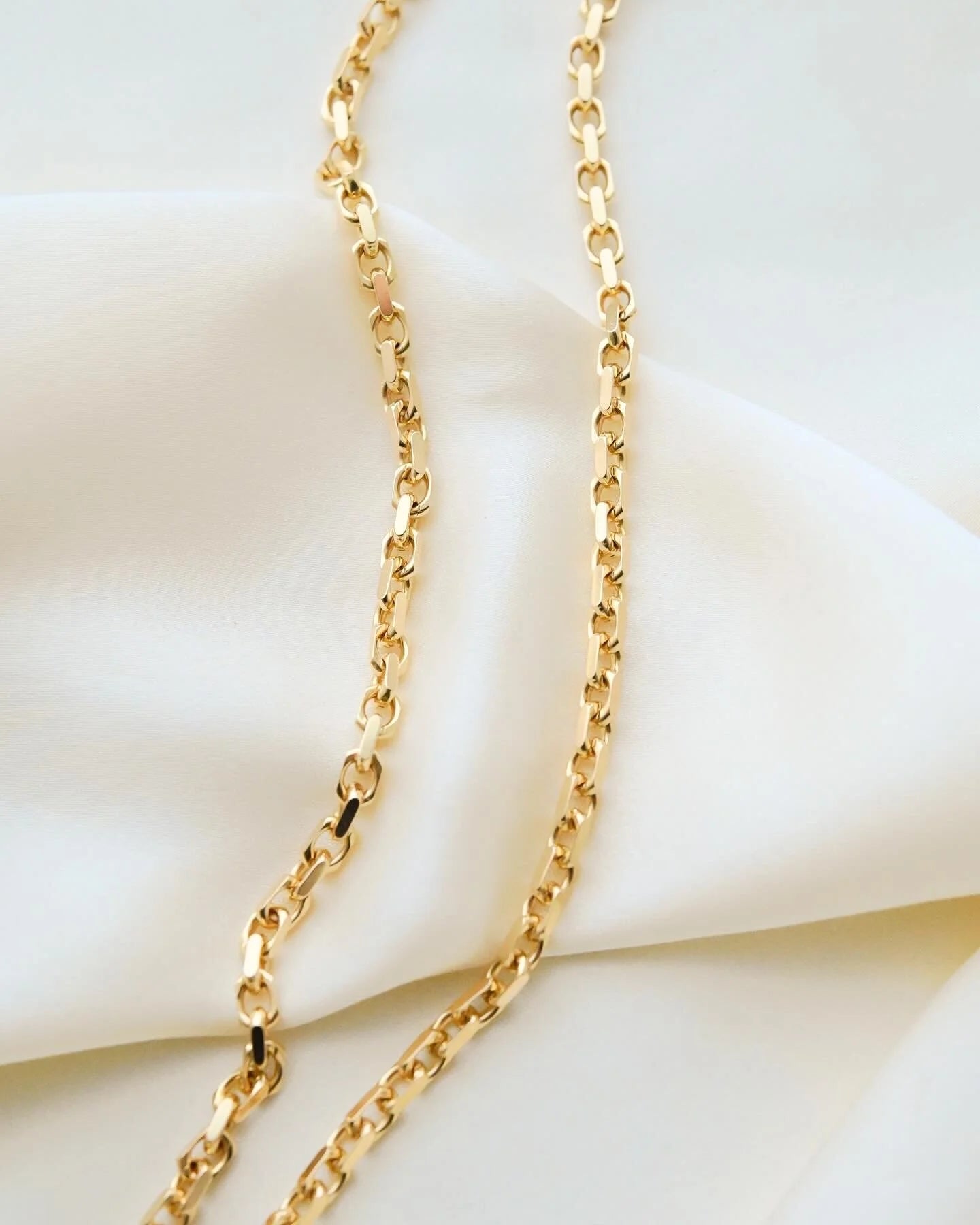 Rare LONG 26 inches Vintage Biker Chain 42 Grams 18K Gold
