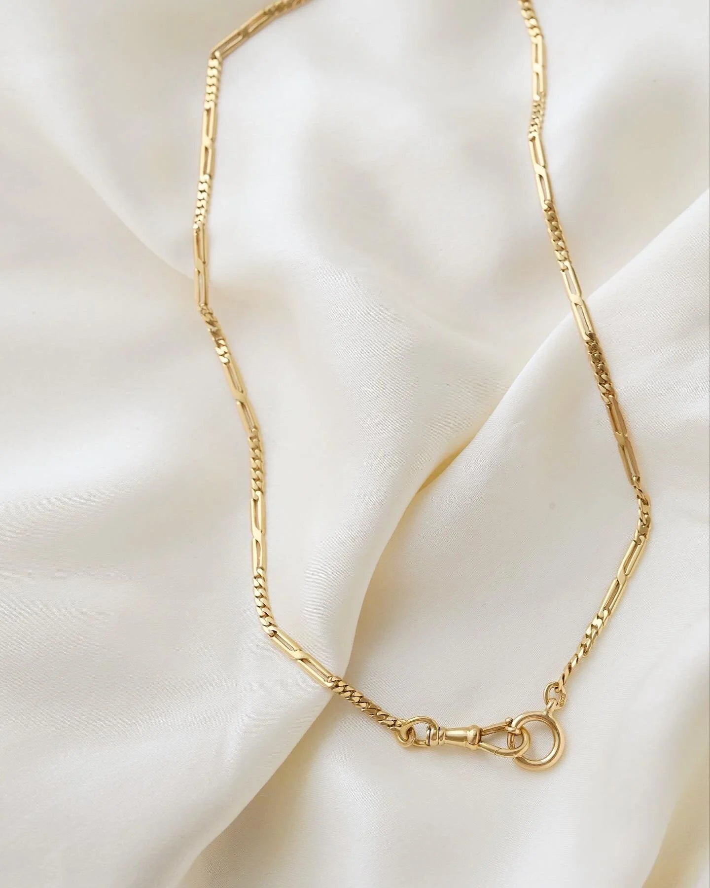 17 Inches Long Antique Watch Chain Necklace 18K Gold 1910s