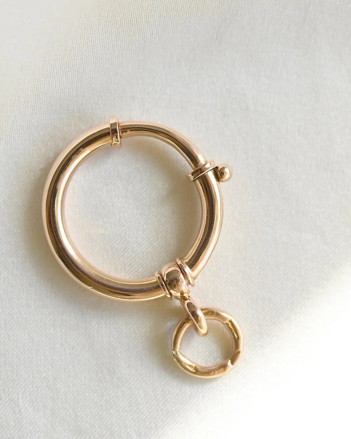 Rare Victorian Bolt Clasp 18K Gold 1874
