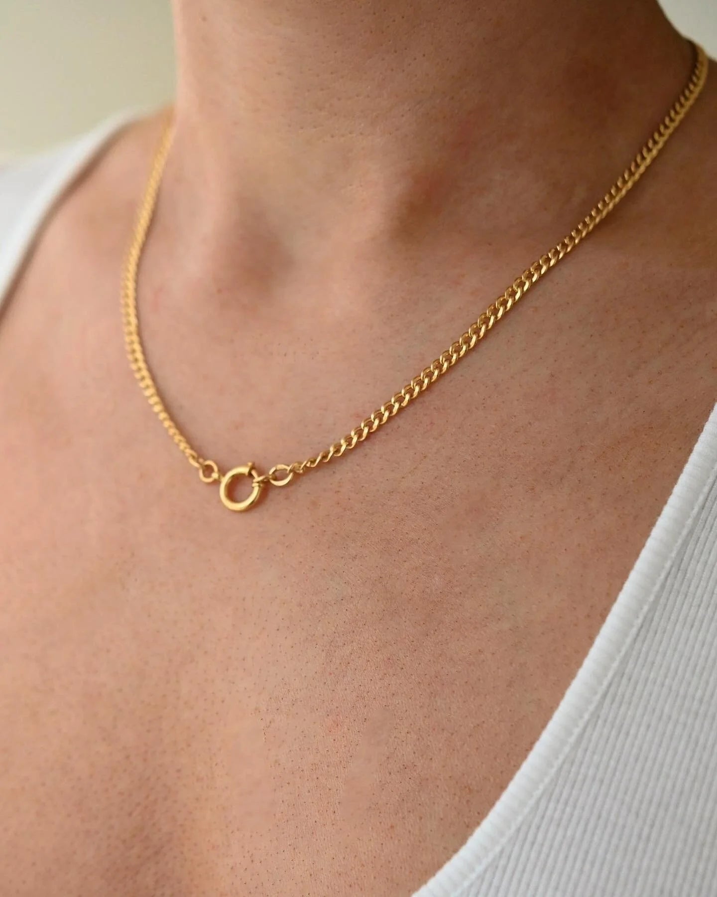 Perfect Antique Curb Link Chain with Mini Bolt Clasp 18K Gold 1900s