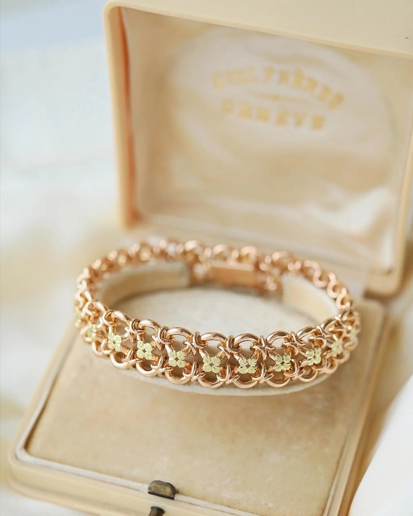 Divine Rare Fancy Link Flower Dream Bracelet 18K Rose Gold 1950s
