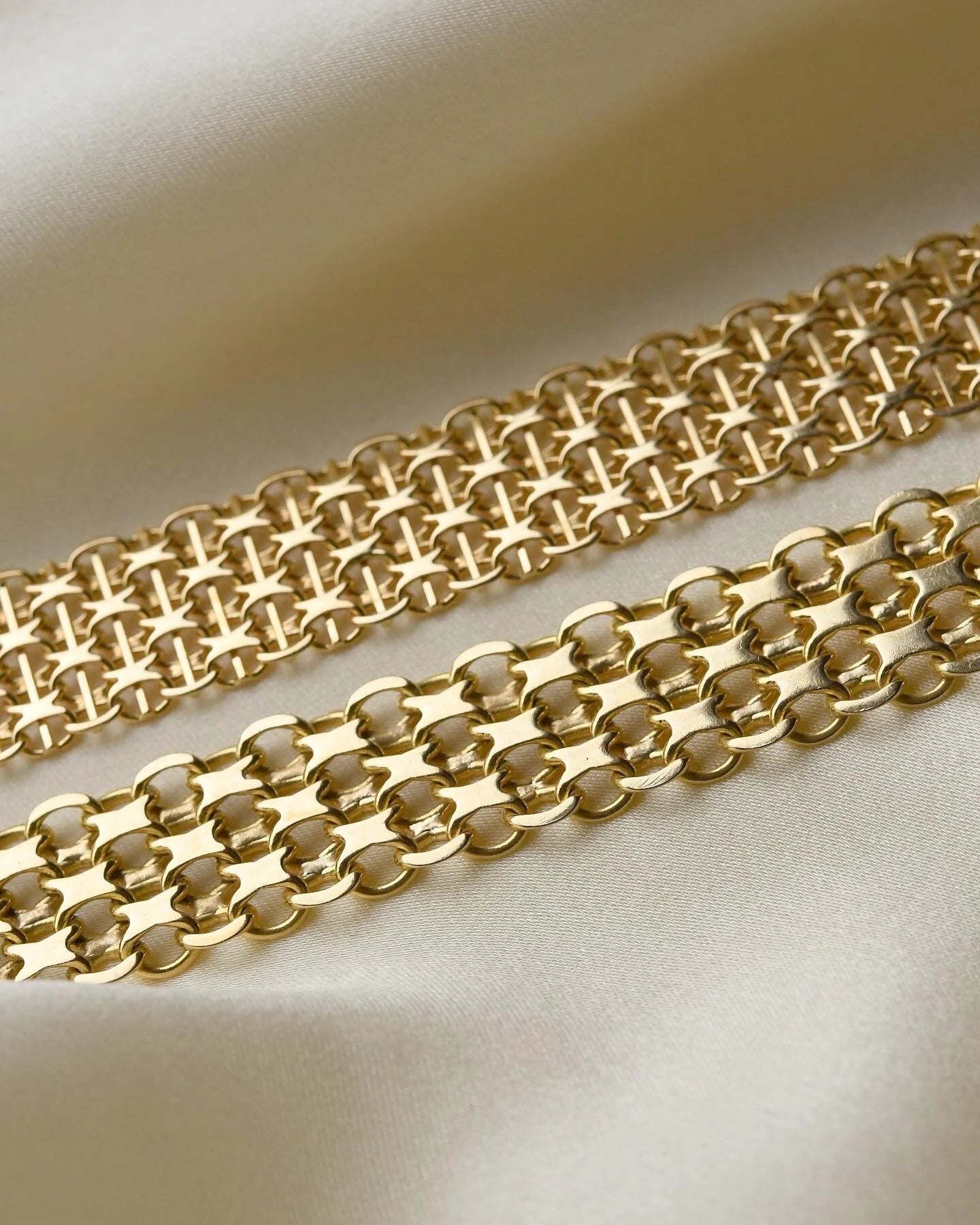 Radiant X Link Bracelet 18K Gold 1965
