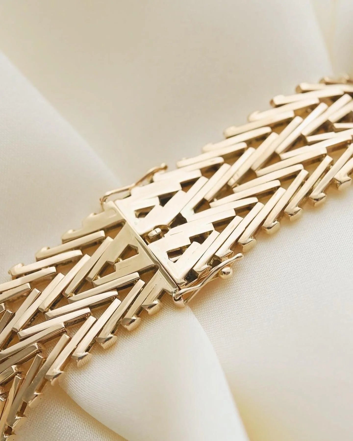 Outstanding Heavy Wide Danish Vintage Bracelet 14K Gold 1960s