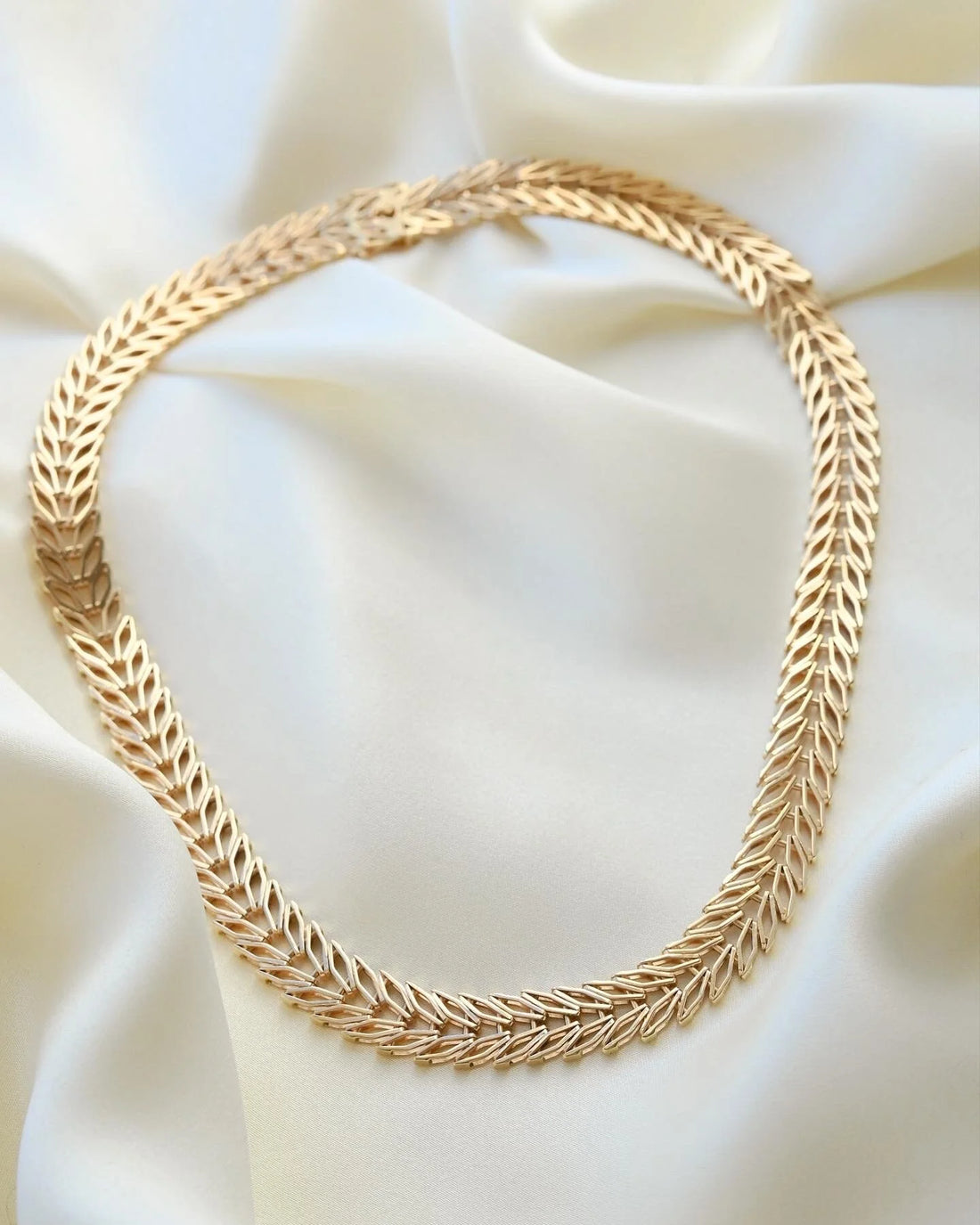 Extraordinary Unique Danish Vintage Leaf Link Necklace 14K Gold