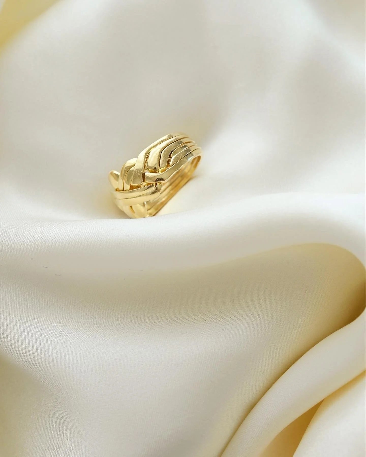 Superb HEAVY Vintage Puzzle Ring 18K Gold