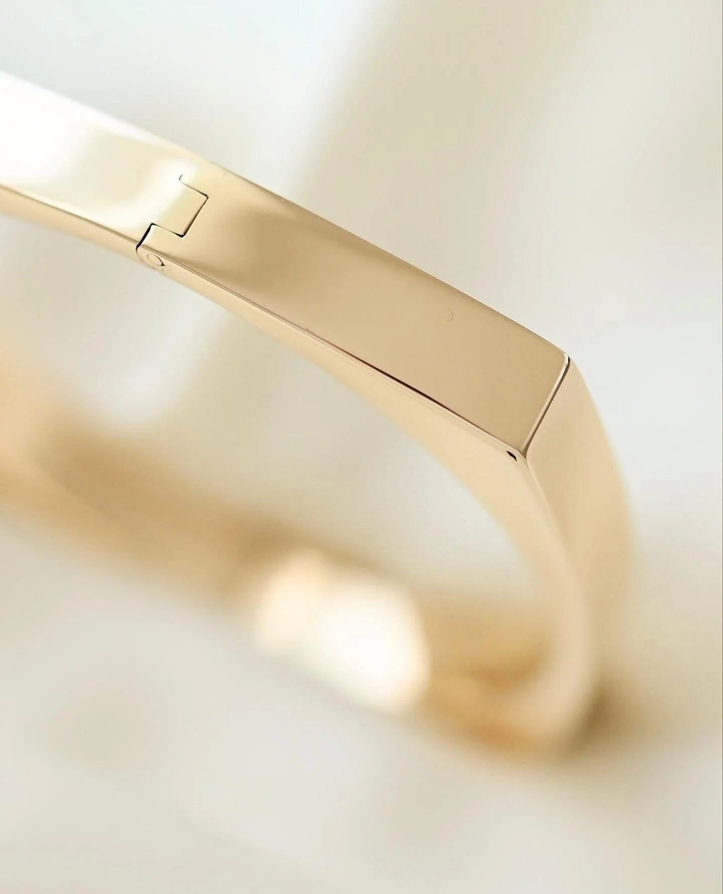 Sculptural Danish Vintage Bangle 14K Gold