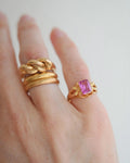 Beautiful Swedish Bubblegum Sapphire Ring 18K Gold 1952