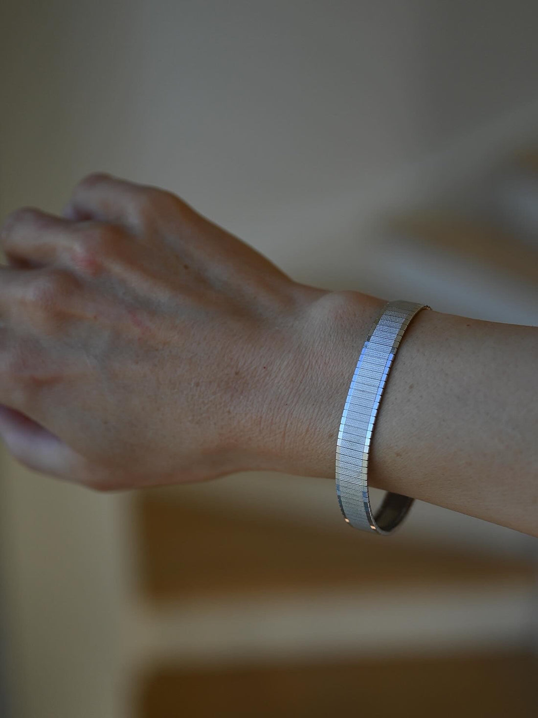 Sleek Exceptionel Mid Century Silver Bracelet