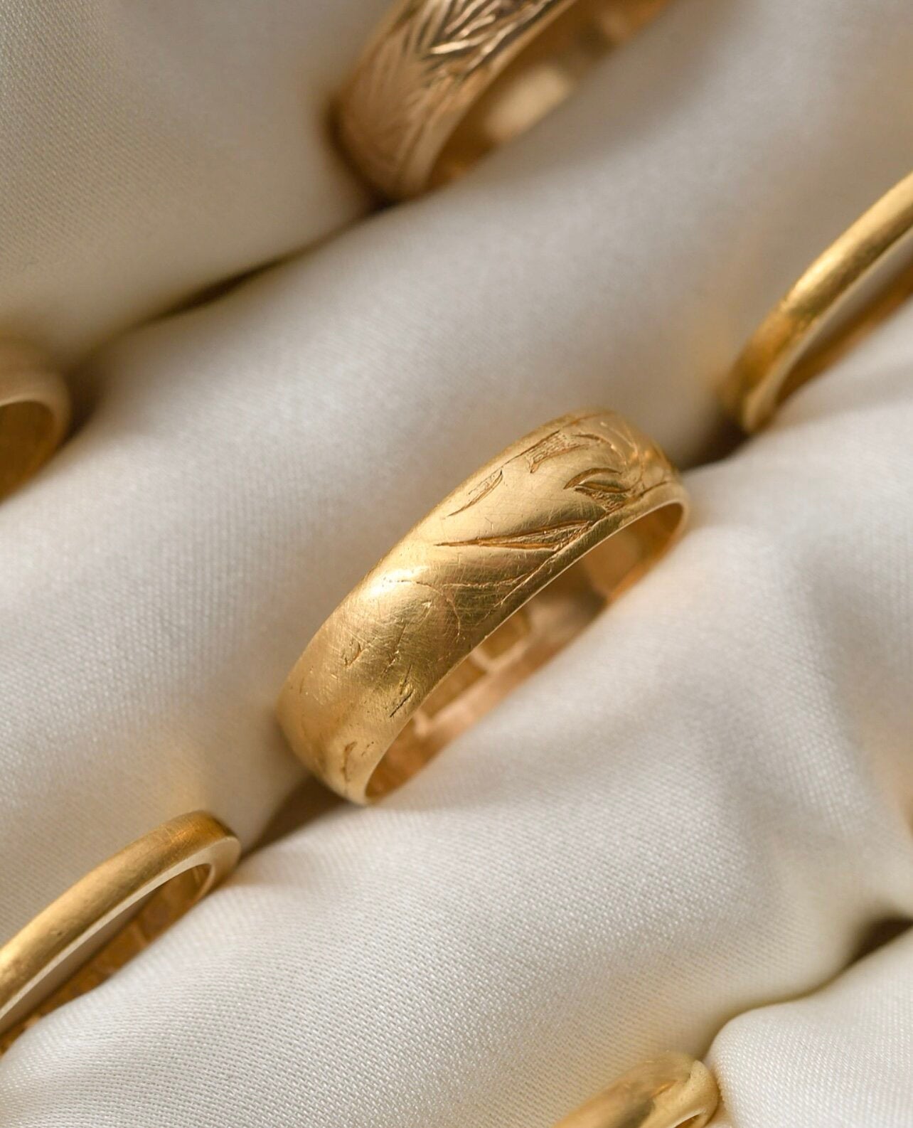Glorious 104 Year Old Antique Patterned Gold Band 23K 1917