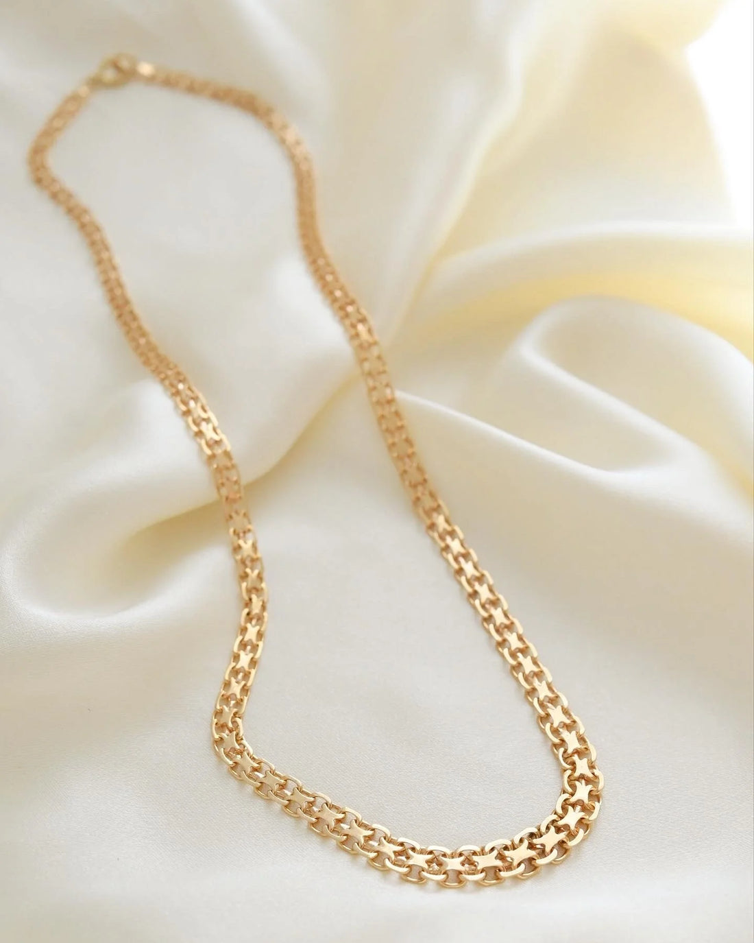 Glowing Beautiful Star Link Necklace by BE Franzen 18K Gold 1961