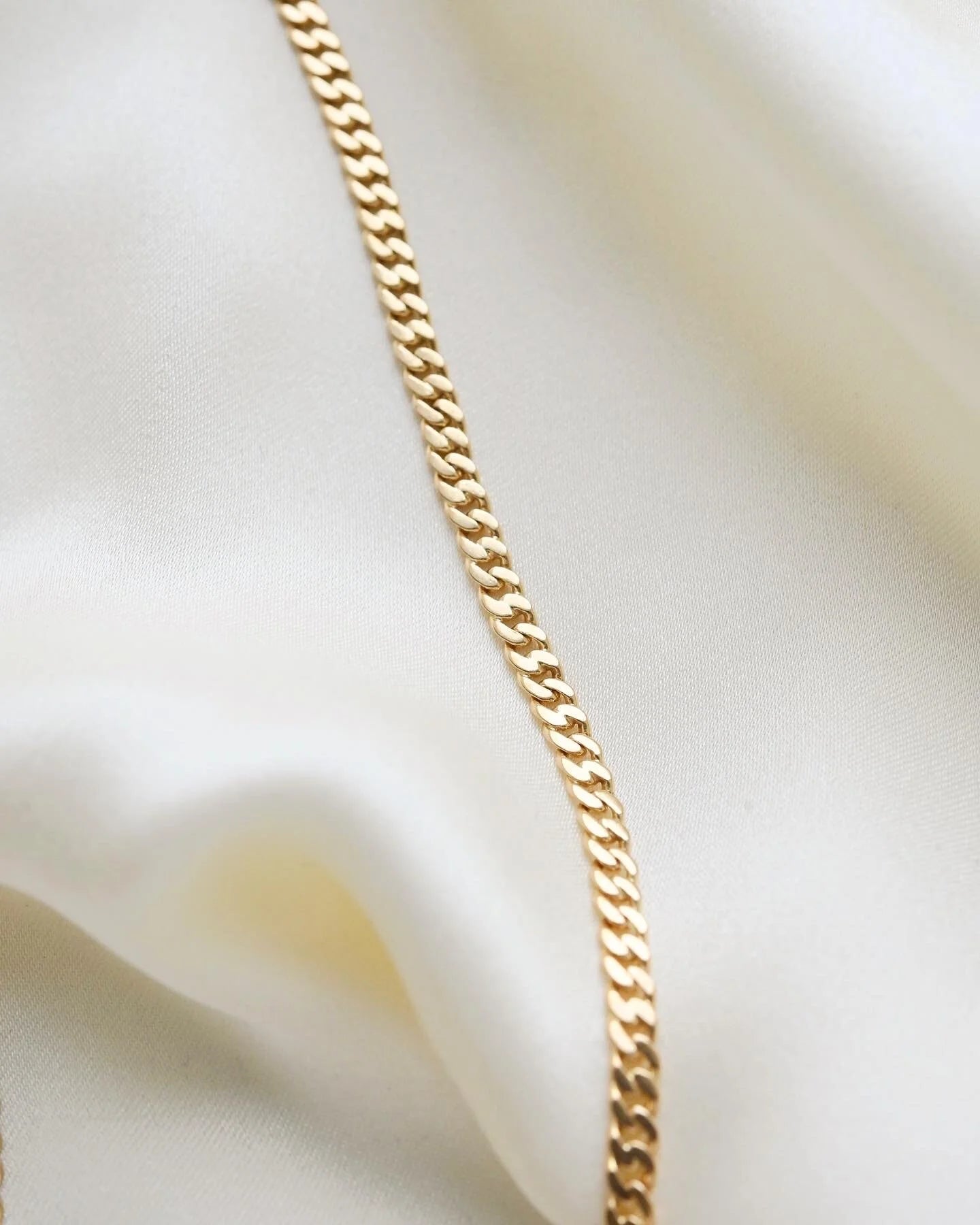 16.25 Inches Antique Watch Chain 18K Gold