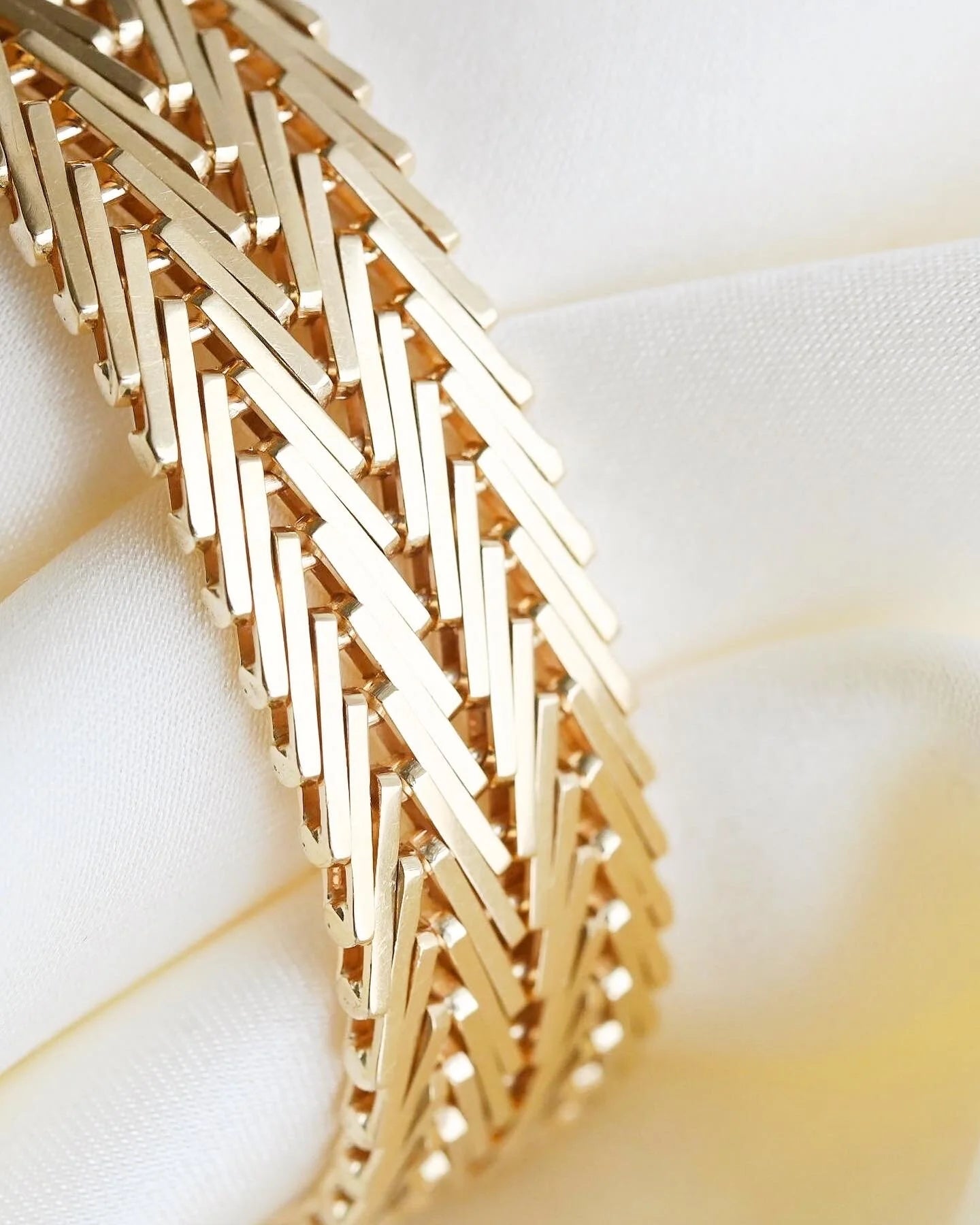 Outstanding Heavy Wide Danish Vintage Bracelet 14K Gold 1960s