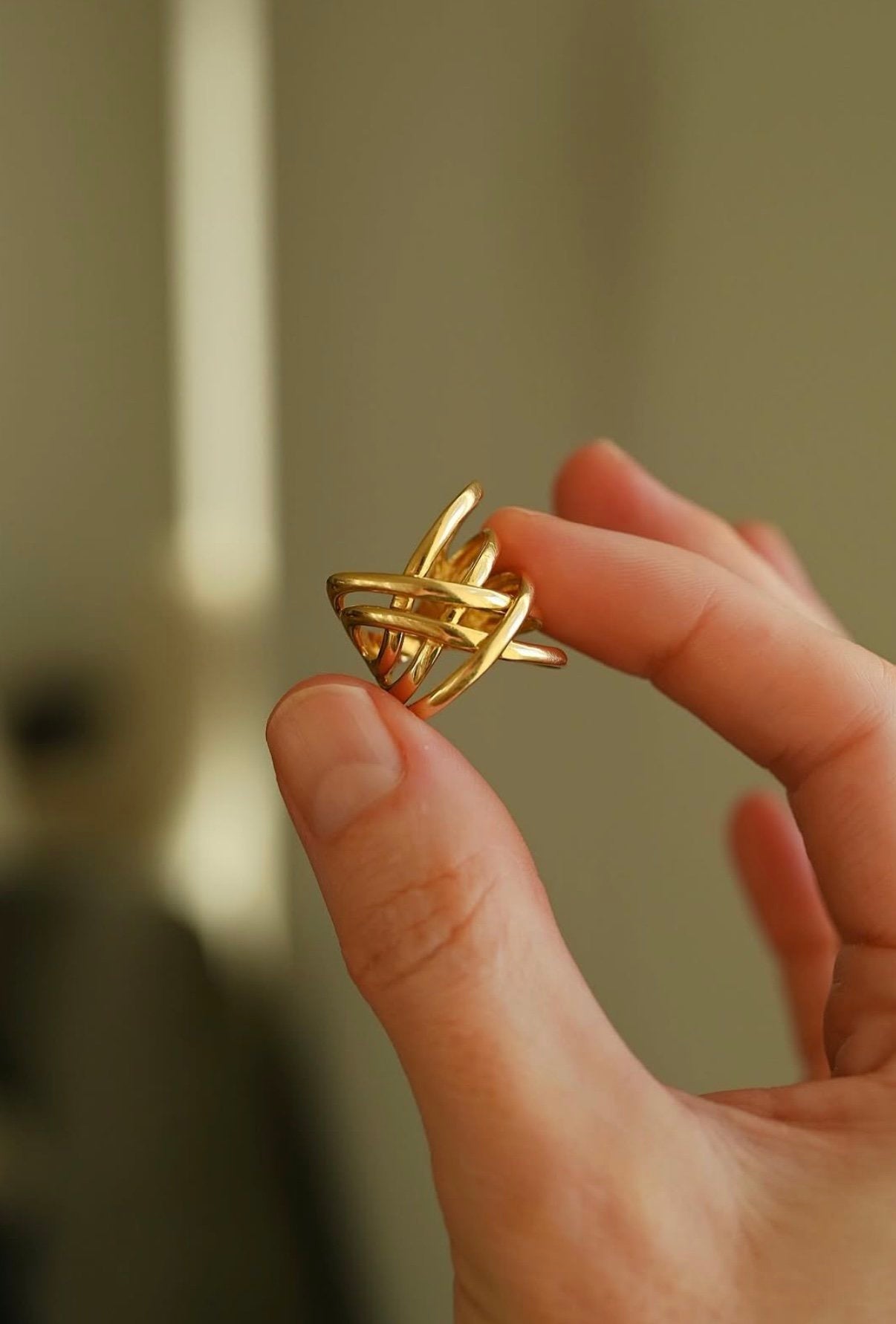 Sculptural Golden Ribbon Vintage Ring 18K Gold